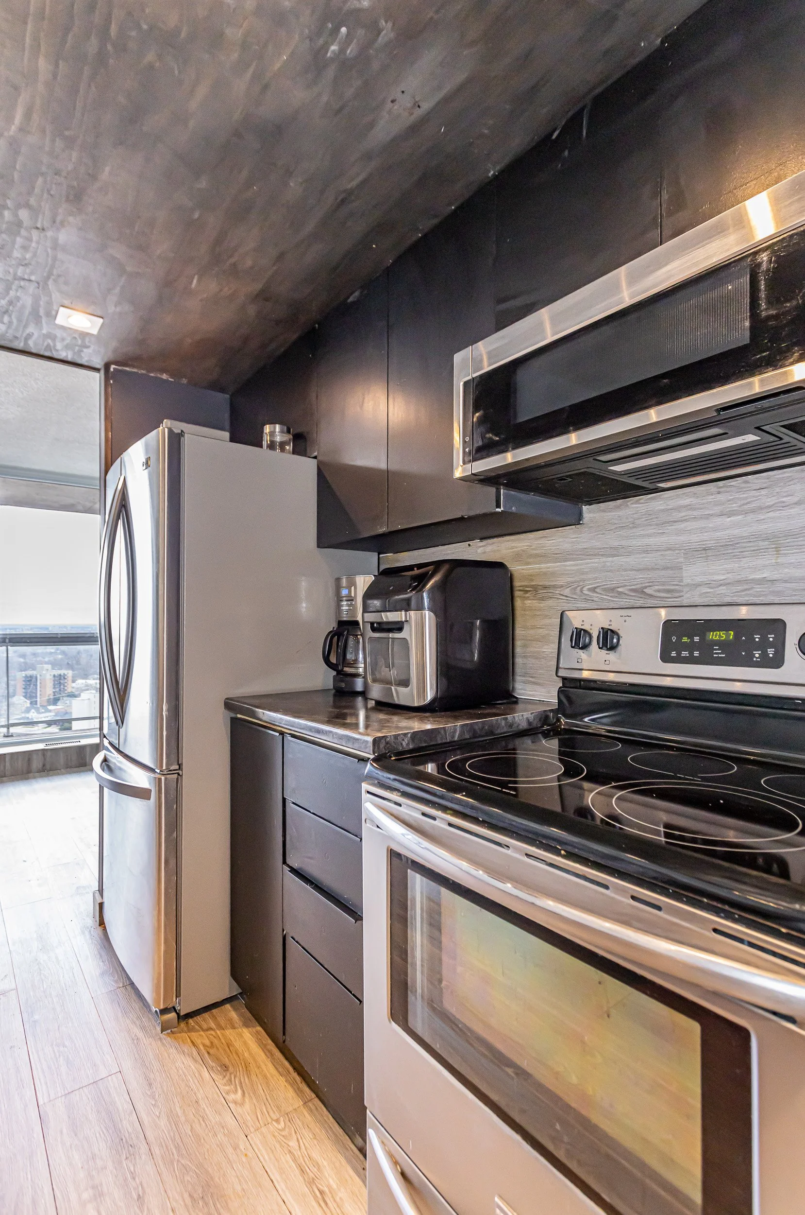 2602-363 Colborne St-13.jpg