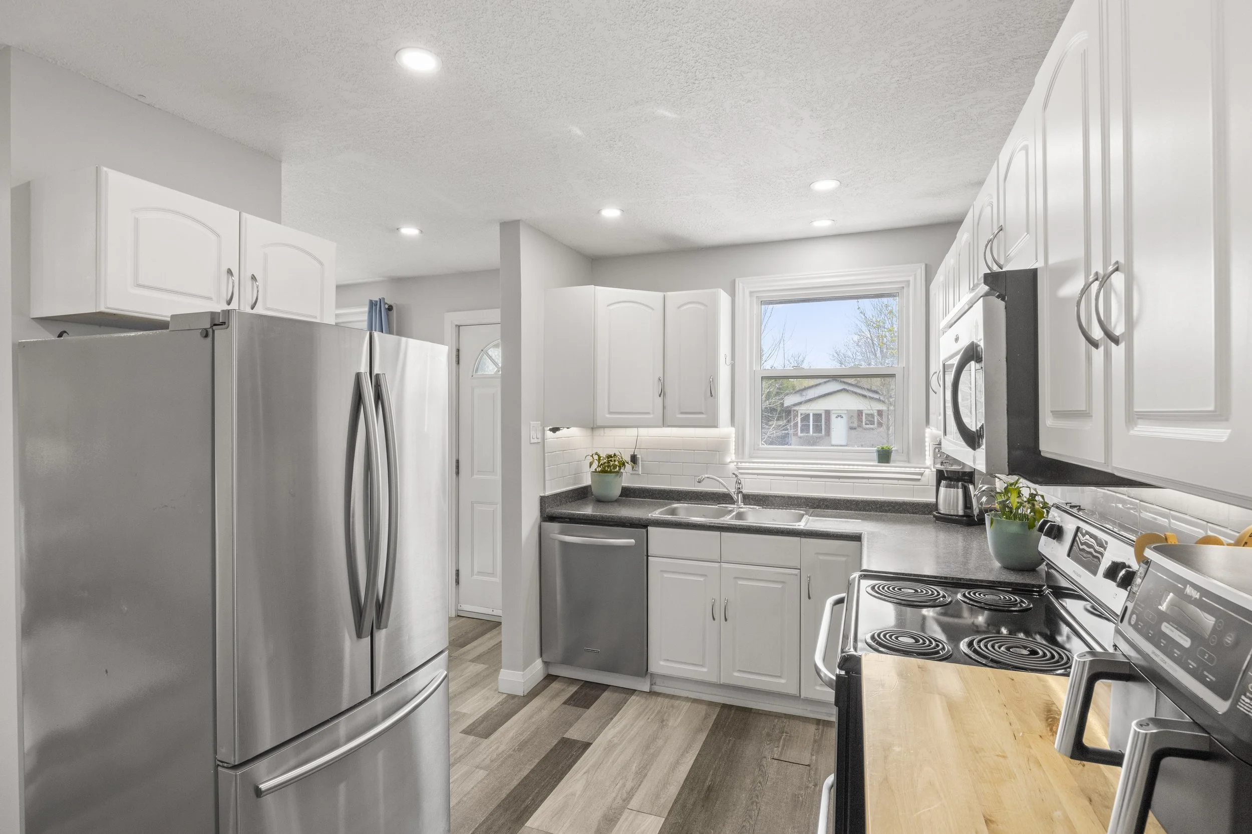 20 Gatewood Cres -16.JPG