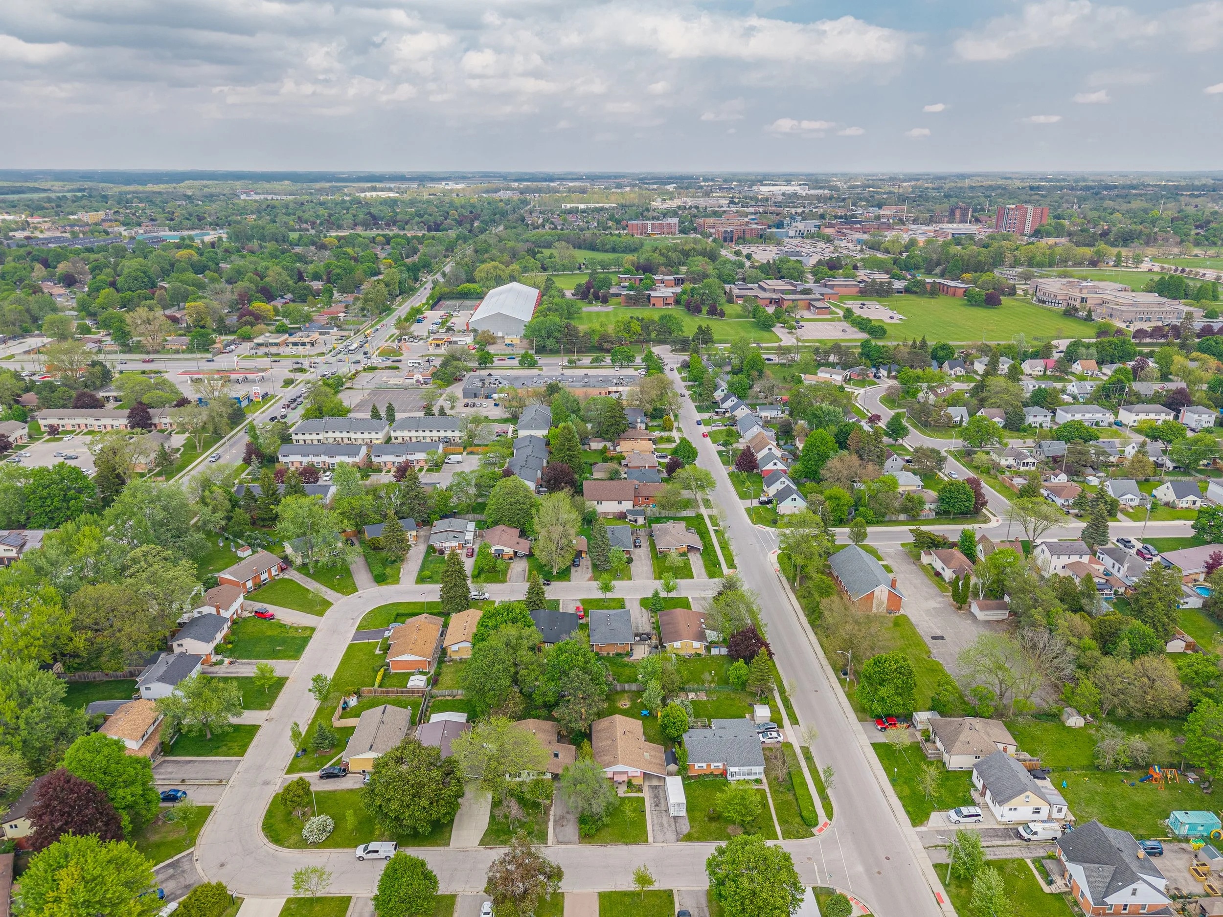 8 Kenwood Cres -47.jpg