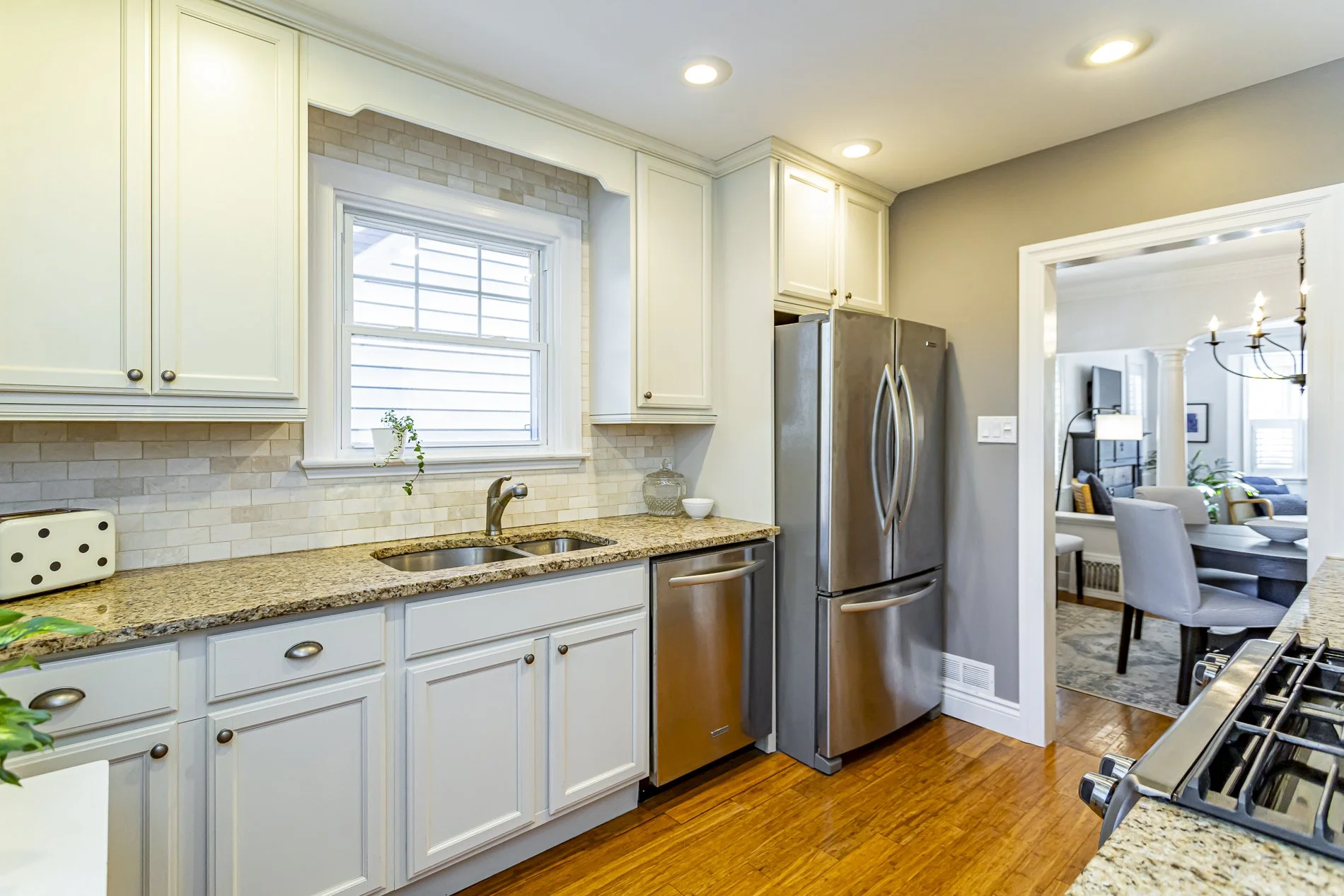 44 Briscoe St E_22.jpg