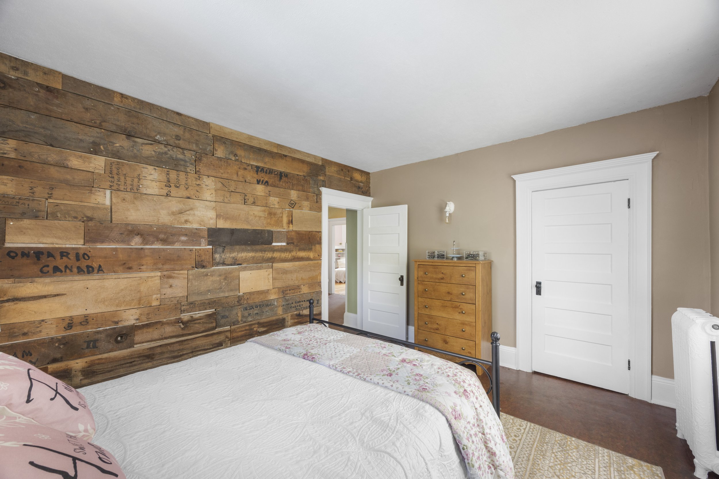 183 Shackleton St -29.JPG