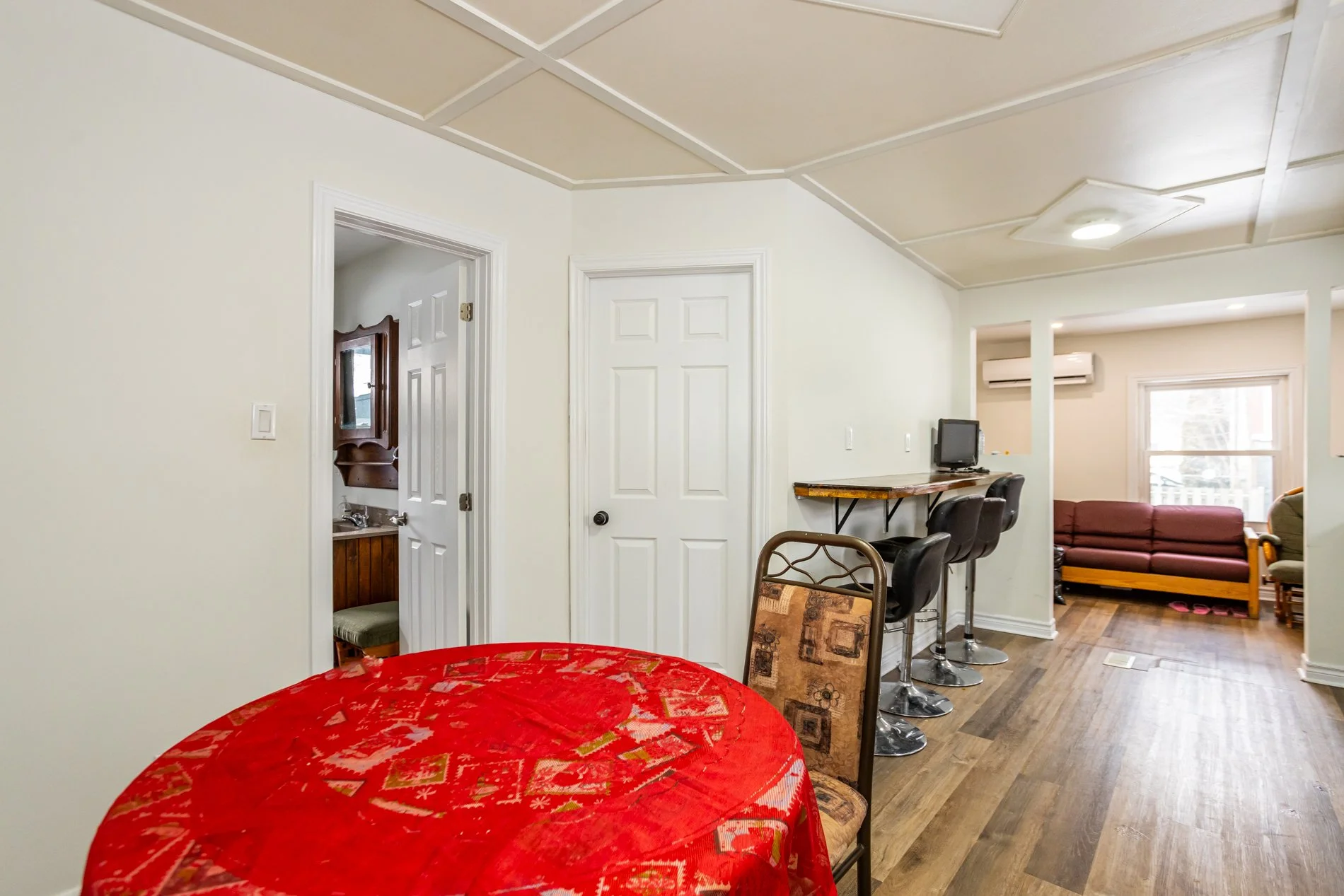 86 Wilson Ave-22.jpg