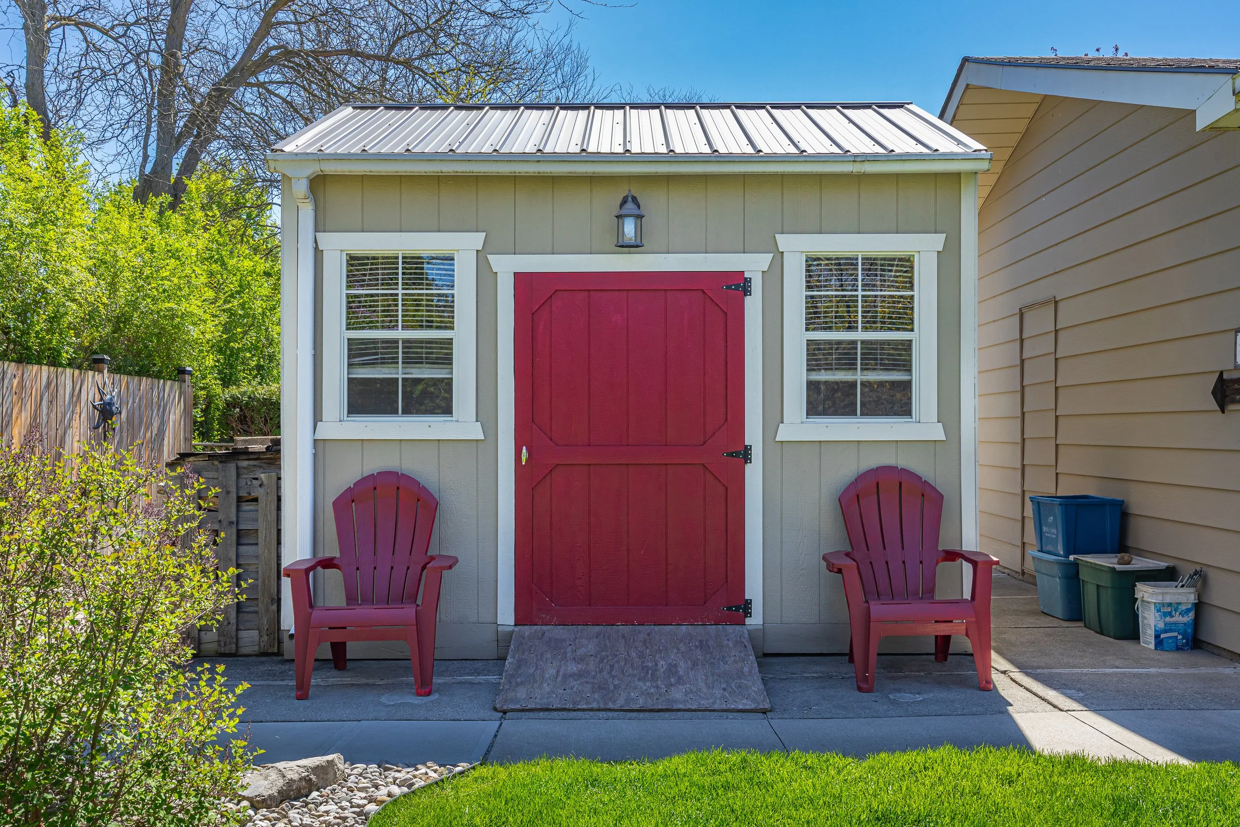 430 Magnolia Cres -46.jpg