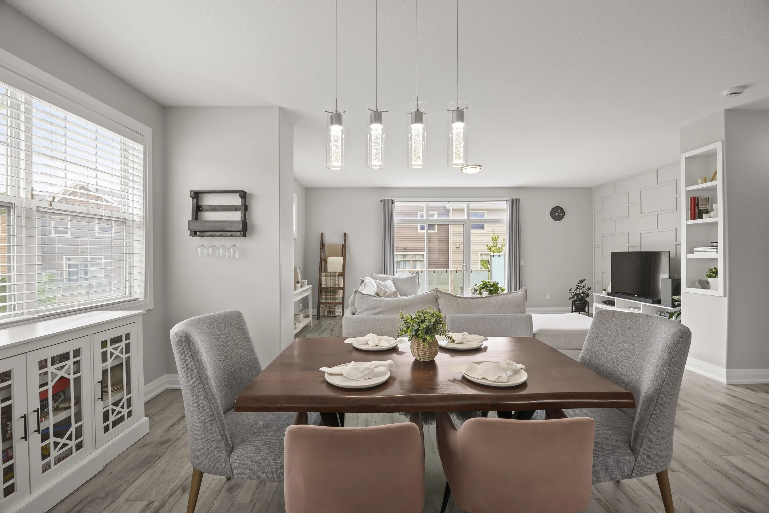 18-3025 Singleton Ave -16.JPG