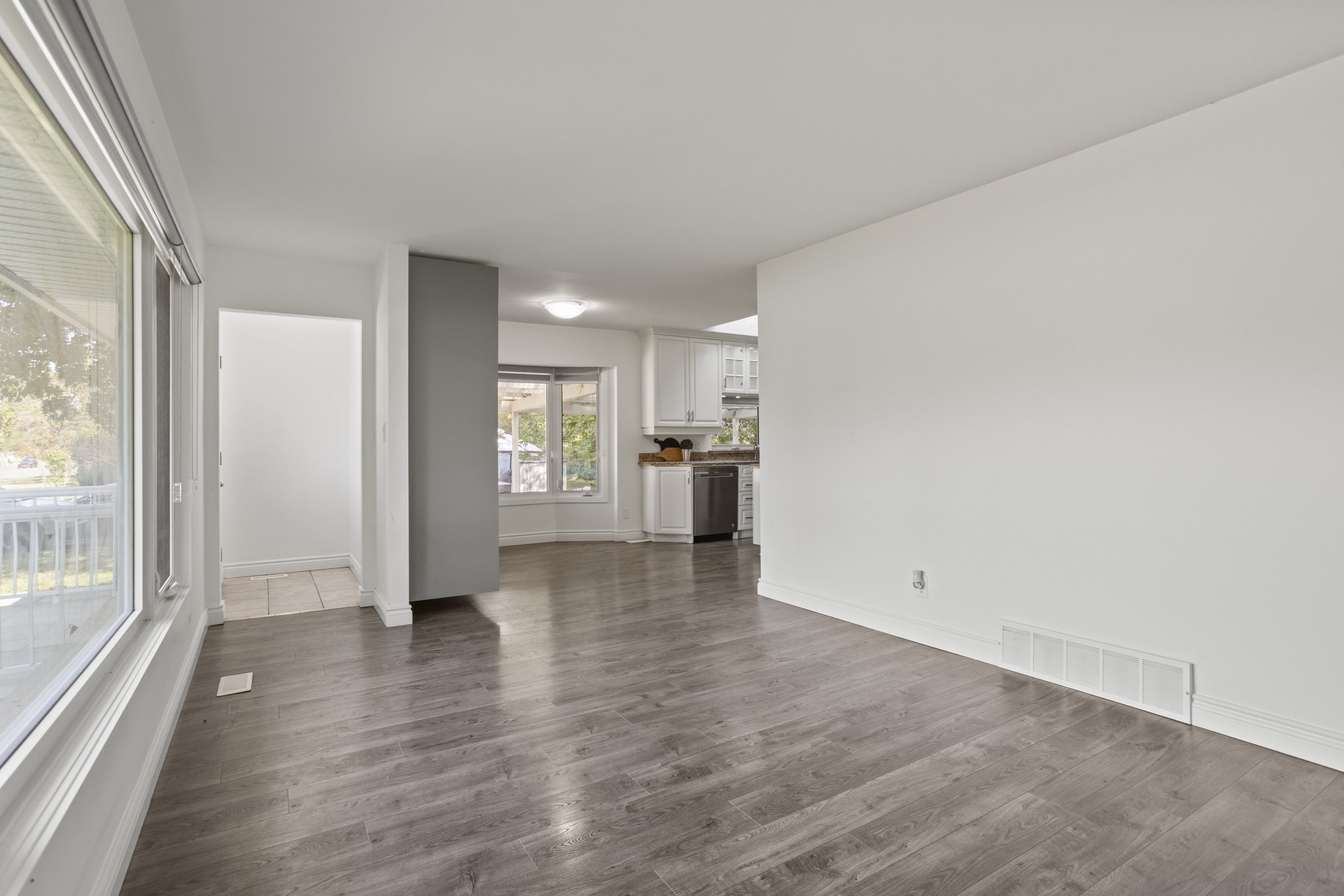 776 Oxford St  -24.JPG