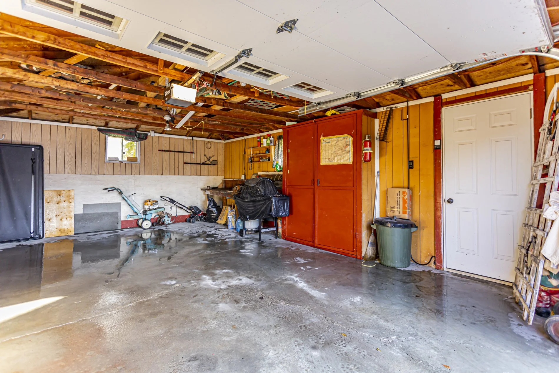 166 Base Line Rd W_41.JPG