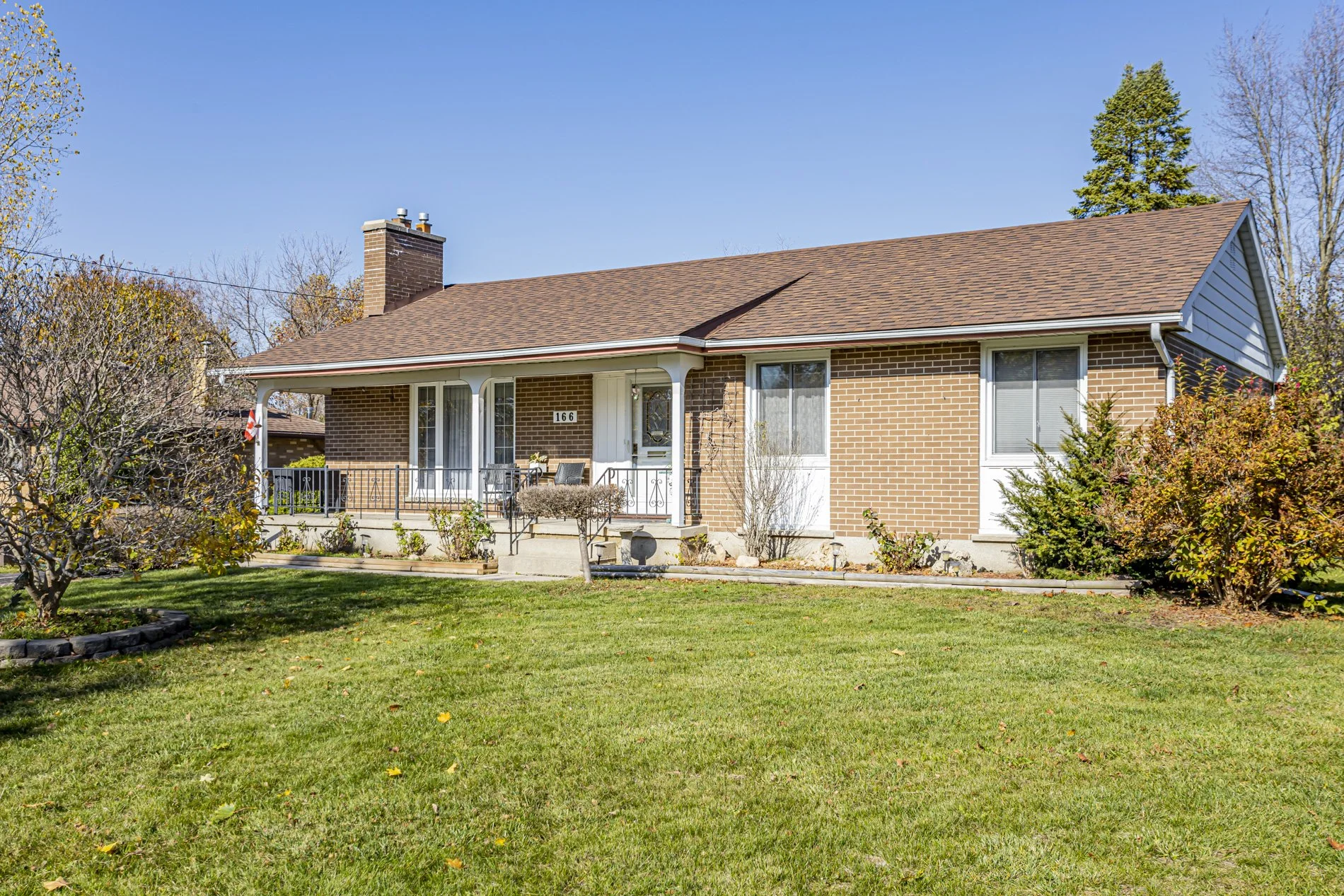 166 Base Line Rd W_03.JPG