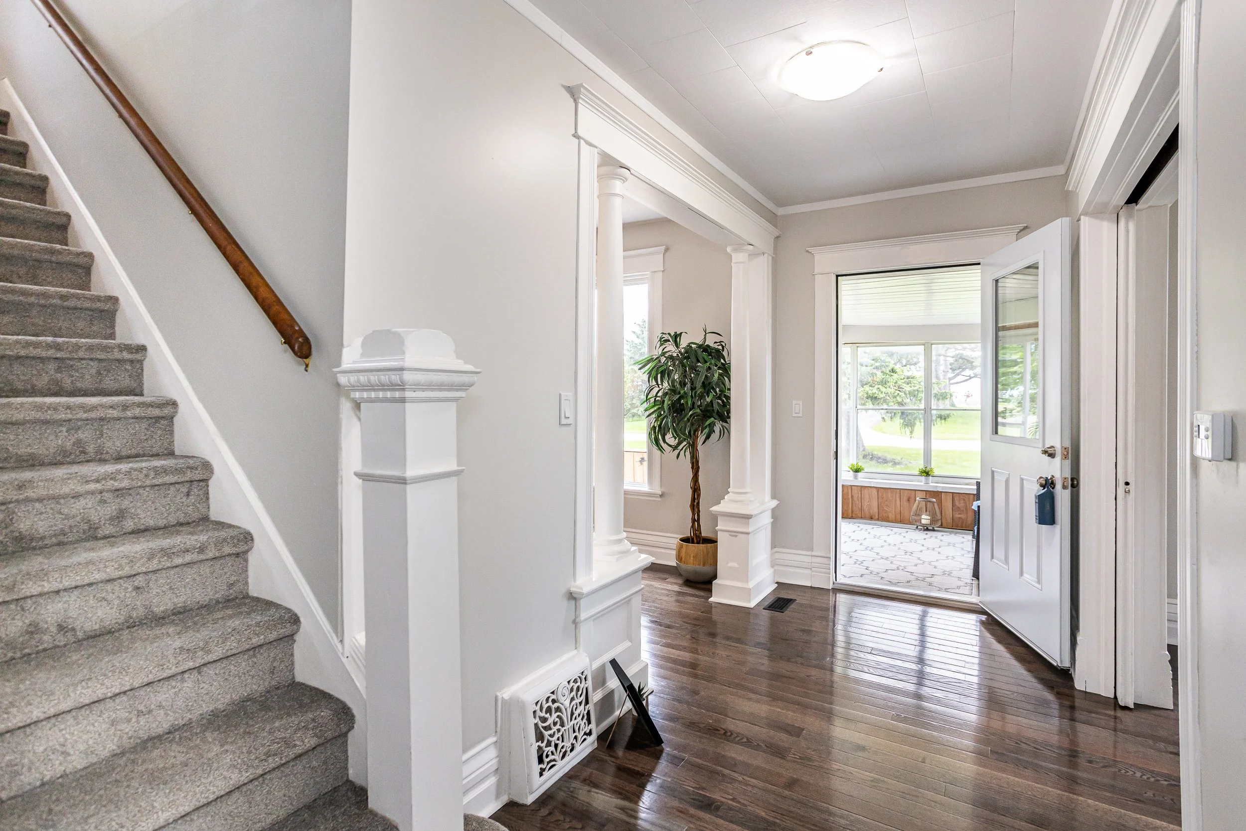 942 Westminster-8.jpg