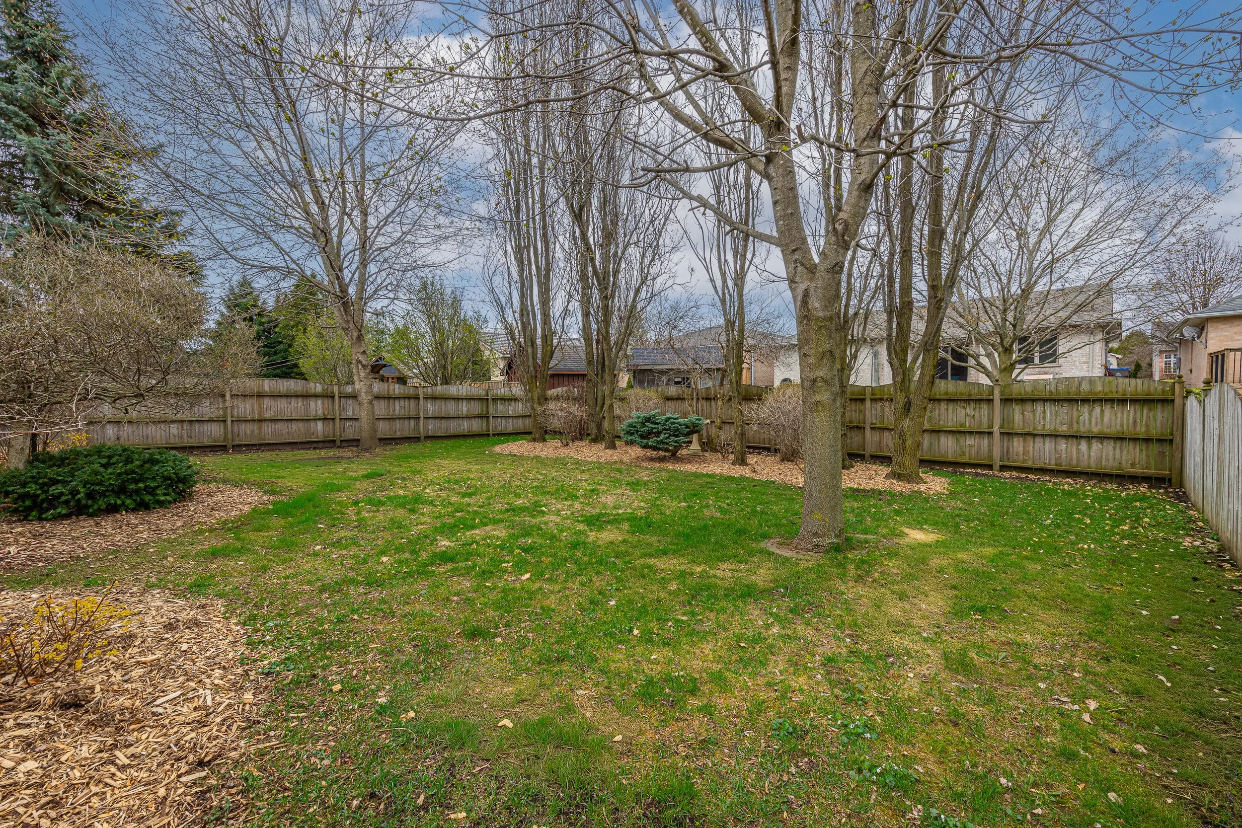 4 Oakwood Crt -38.jpg