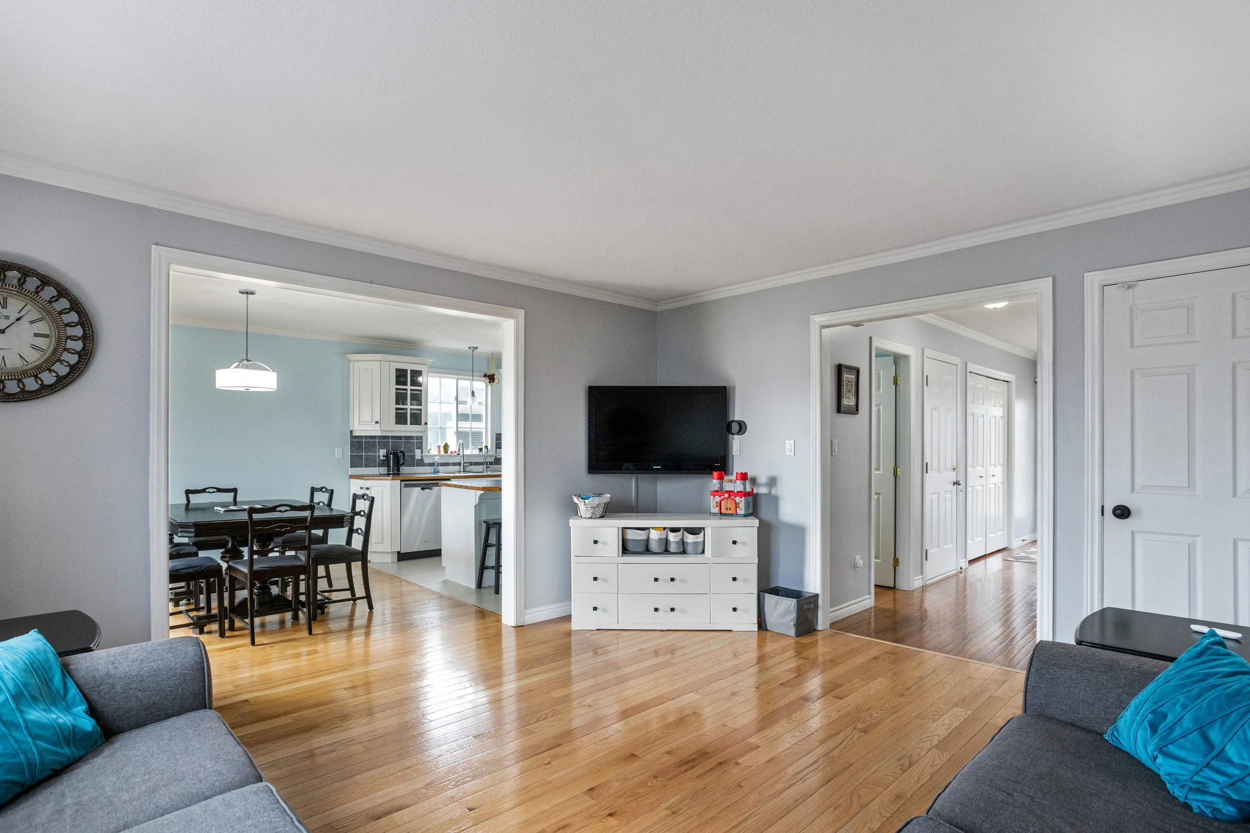 260 Mutual Dr - 10.jpg
