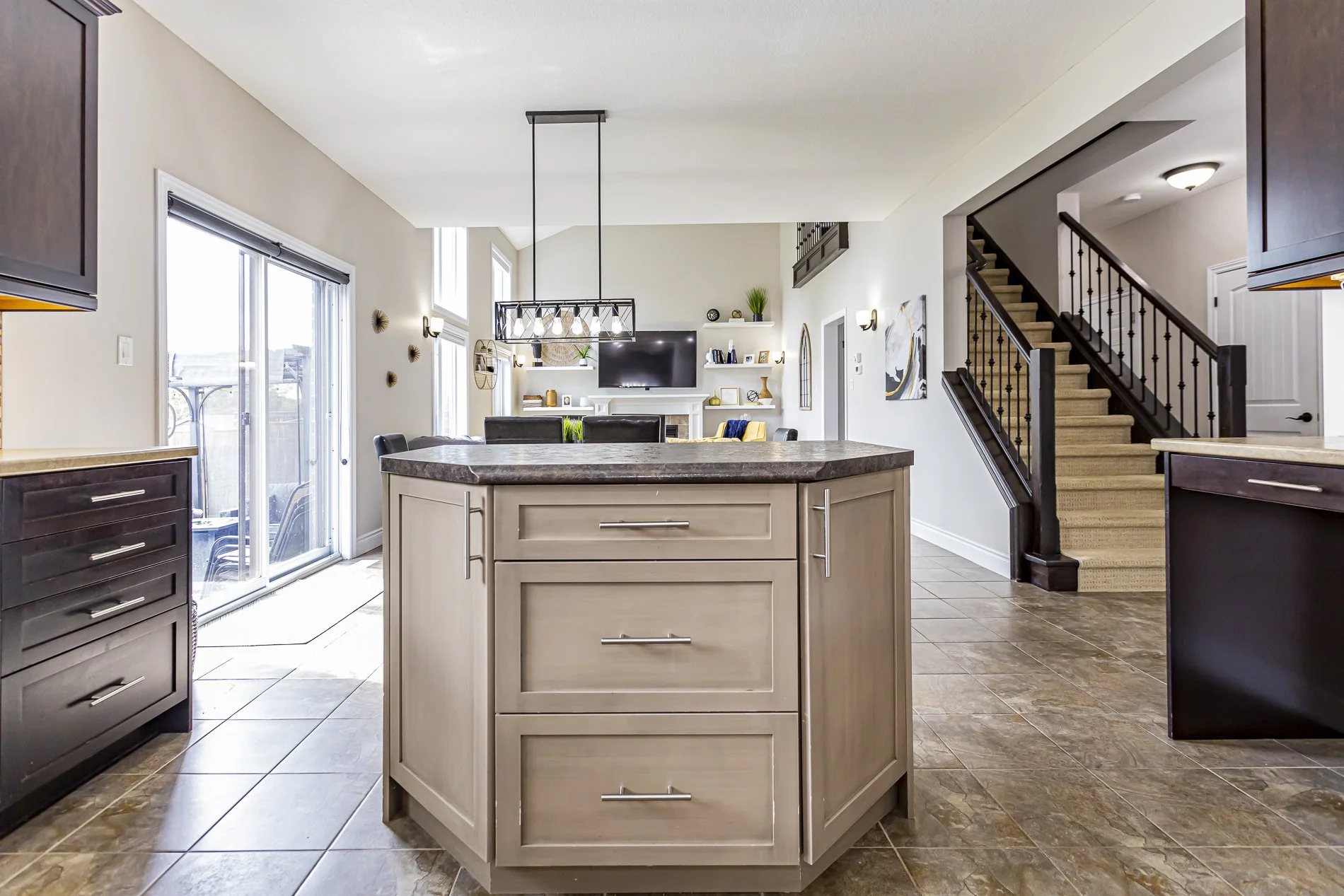 167 Watson St_14.jpg