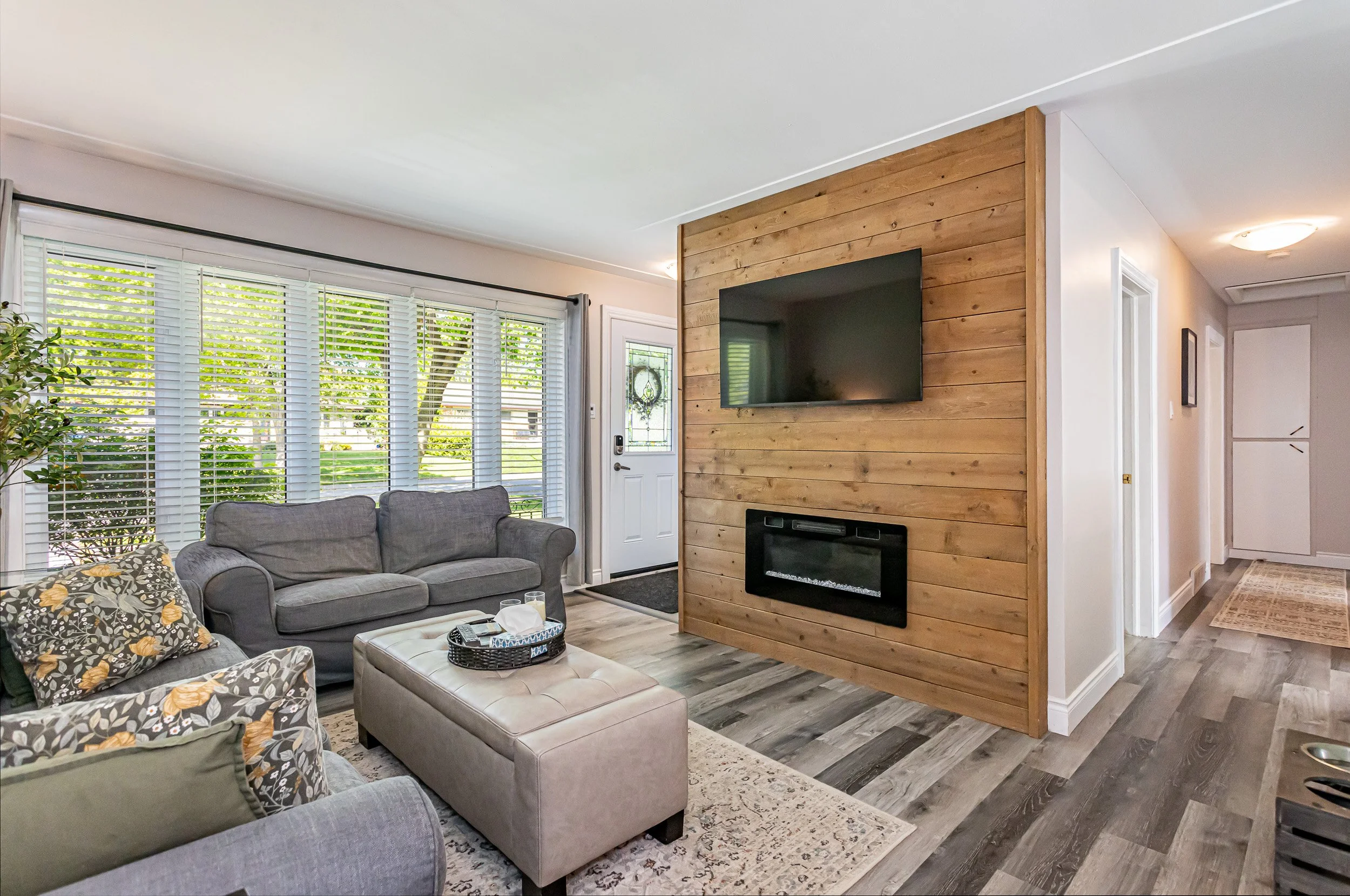 310 Manitoulin Dr-7.jpg