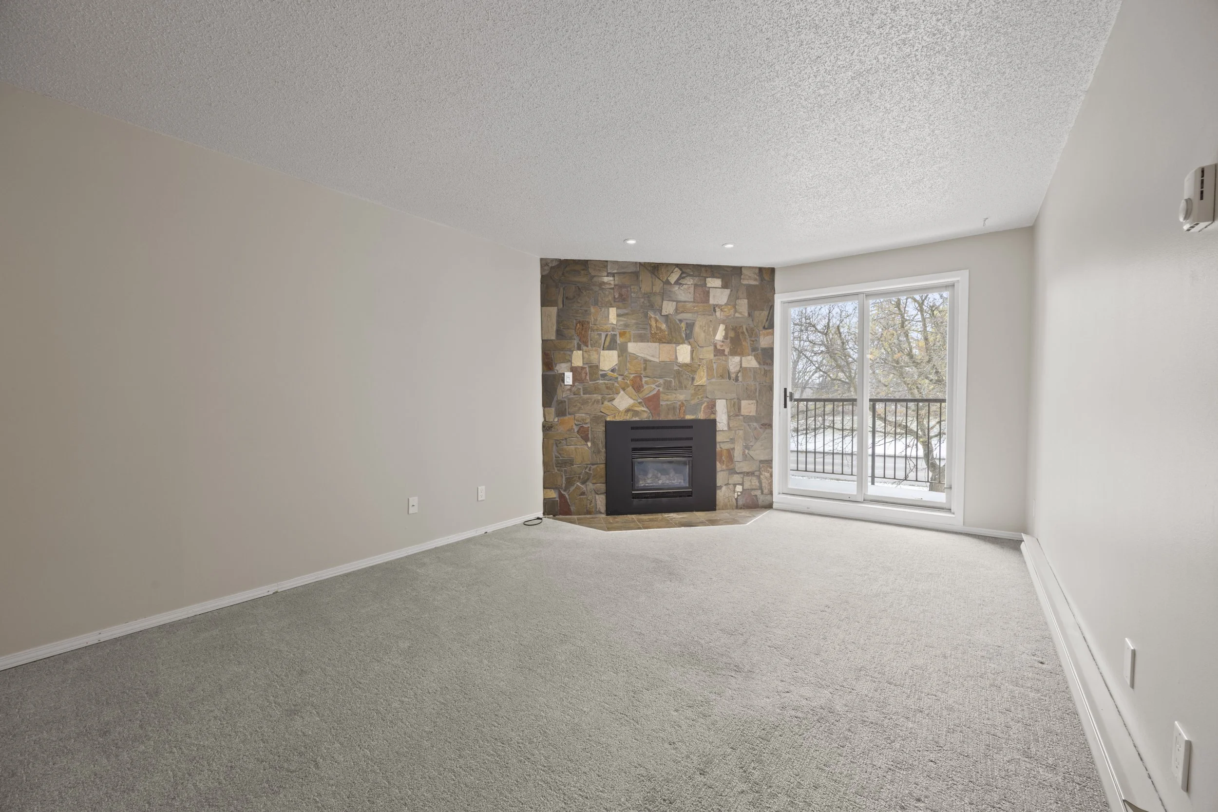 208 - 2228 Trafalgar St -13.JPG