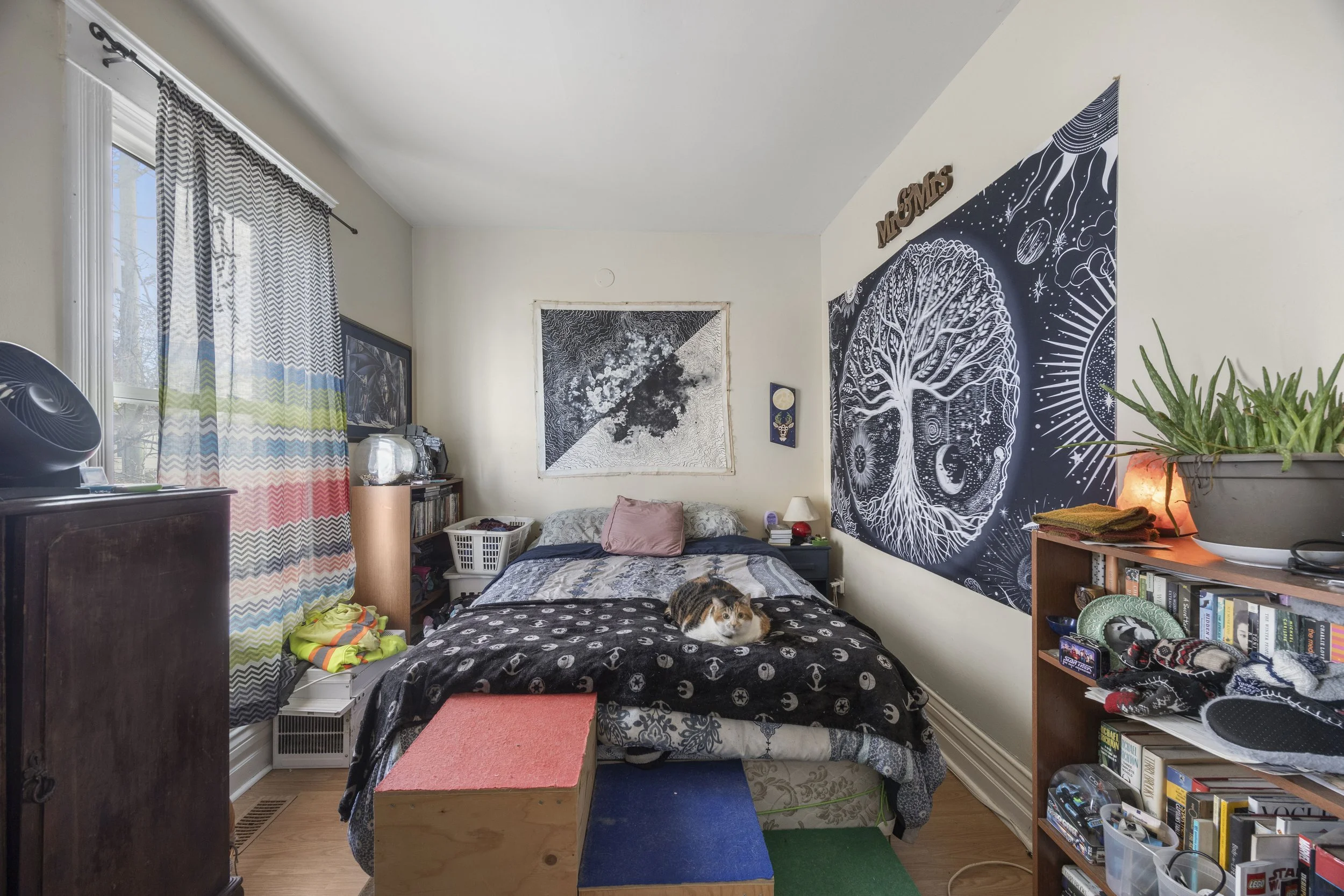 551 Adealide St North -09.JPG