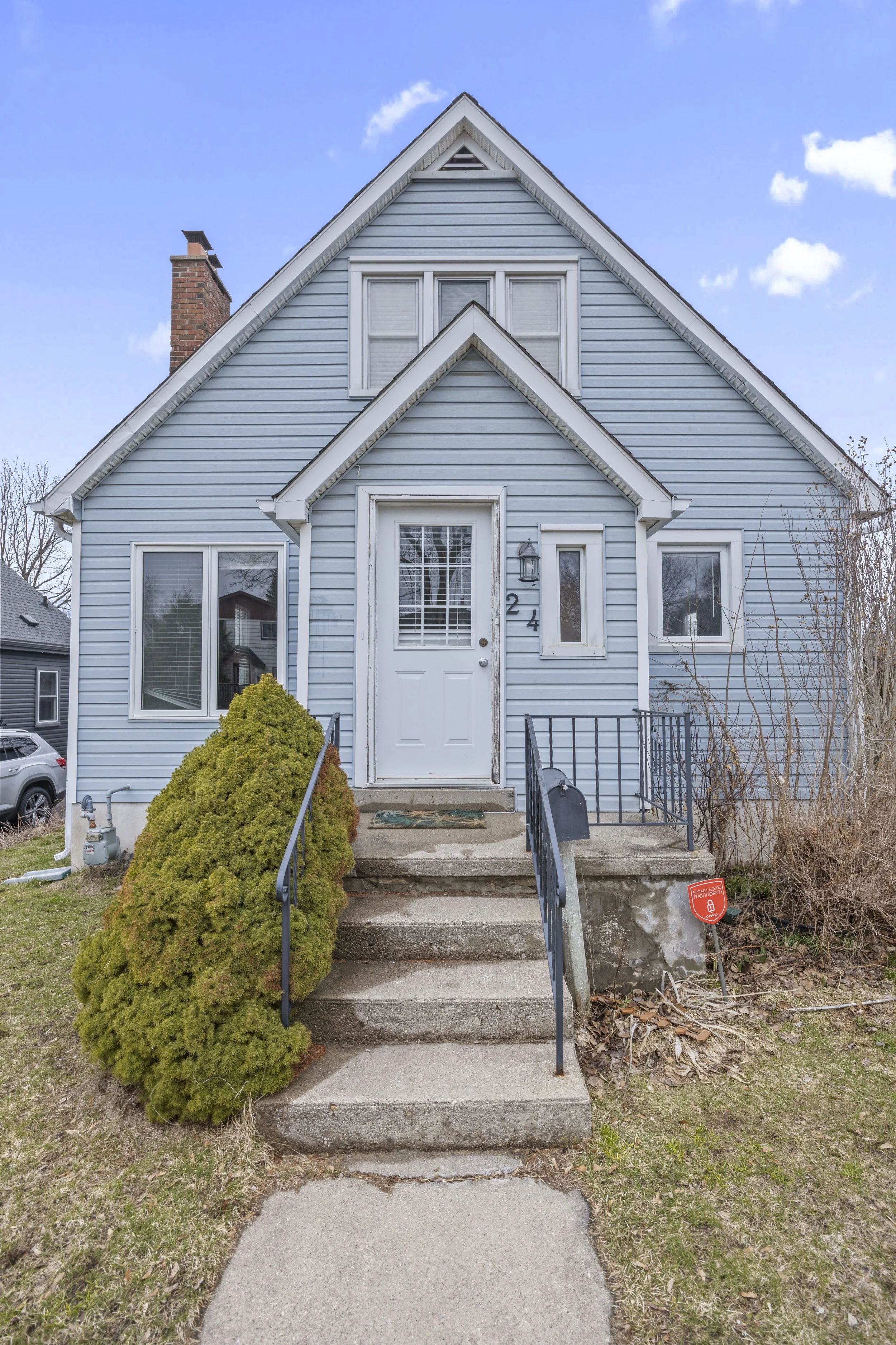 24 Terrence St -03.JPG