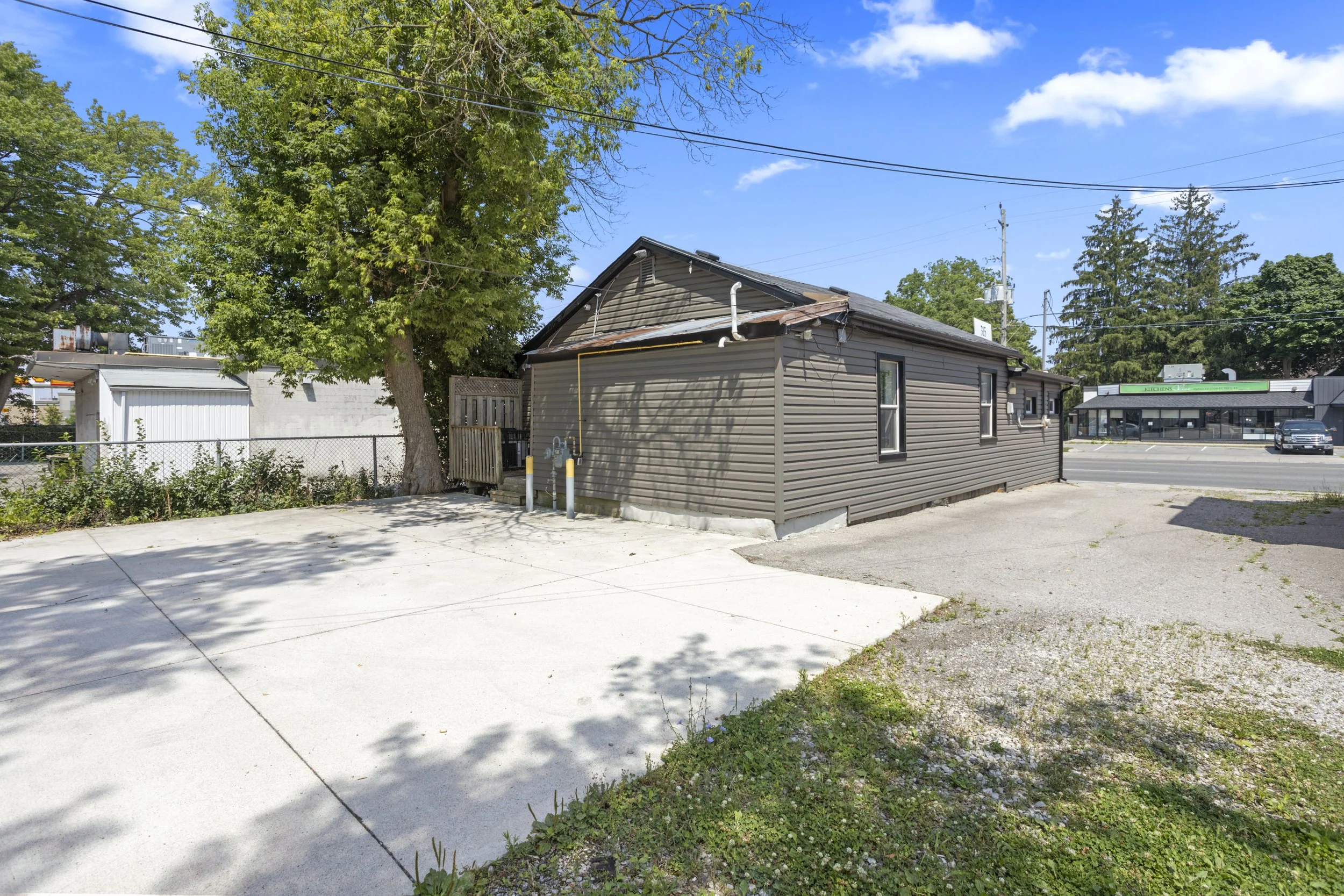 315 Warrencliffe Rd -15.jpg