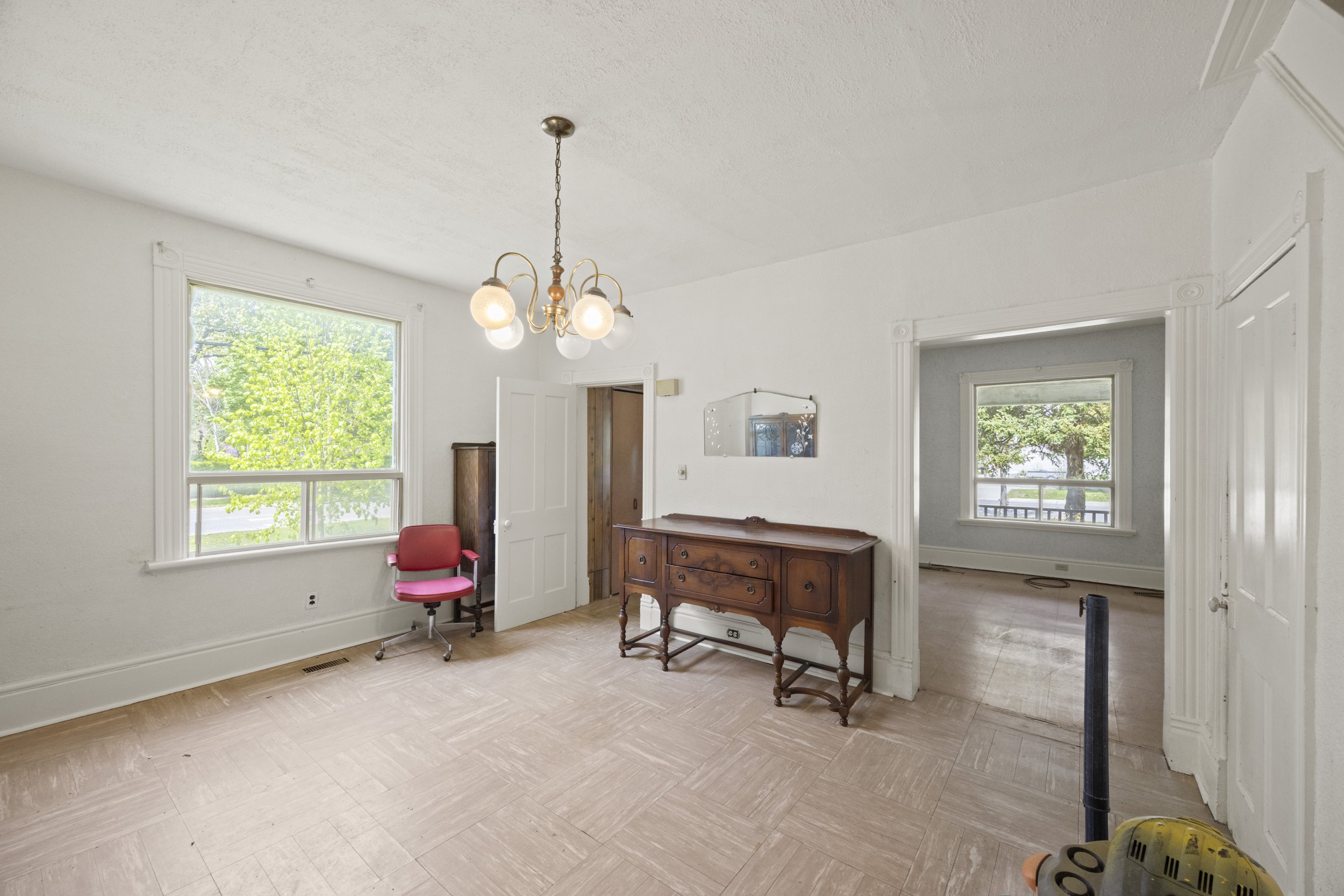 553 Piccadilly St -11.JPG