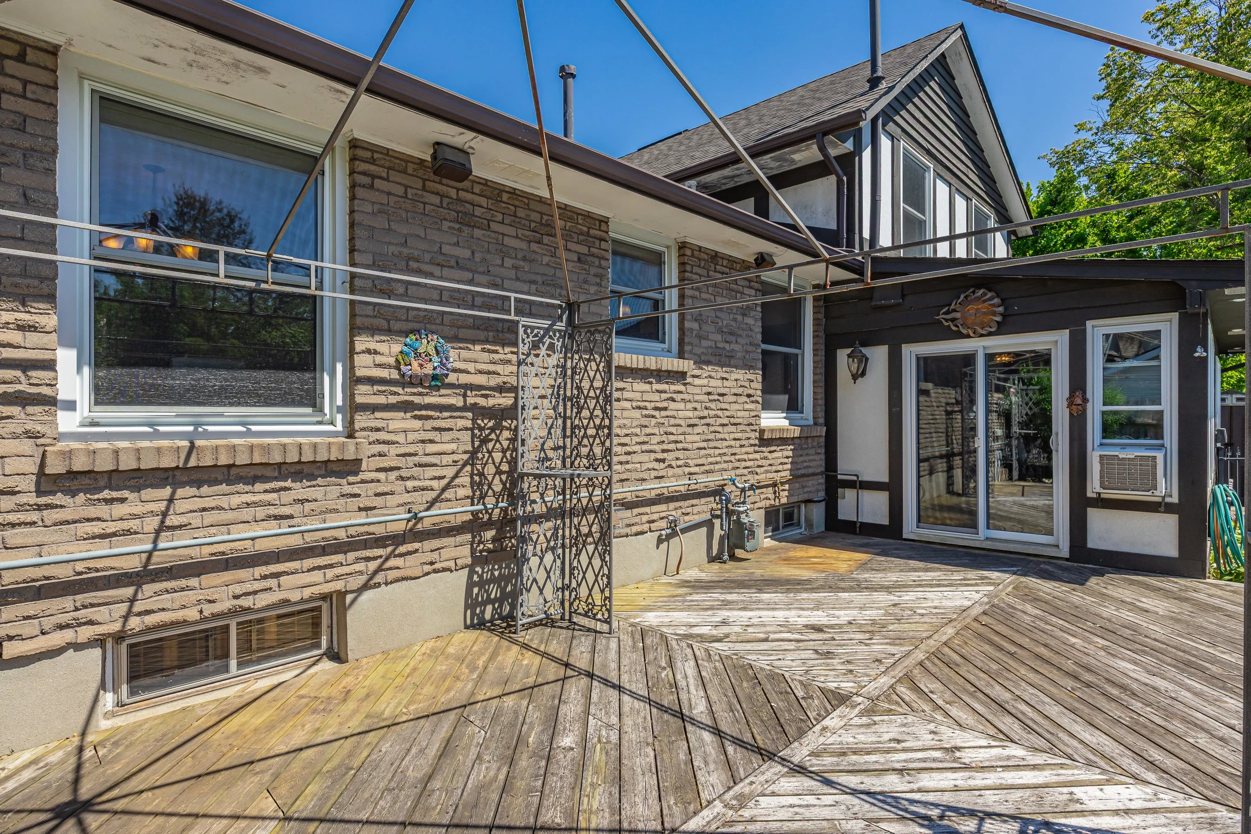 923 Farnham Rd -49.jpg