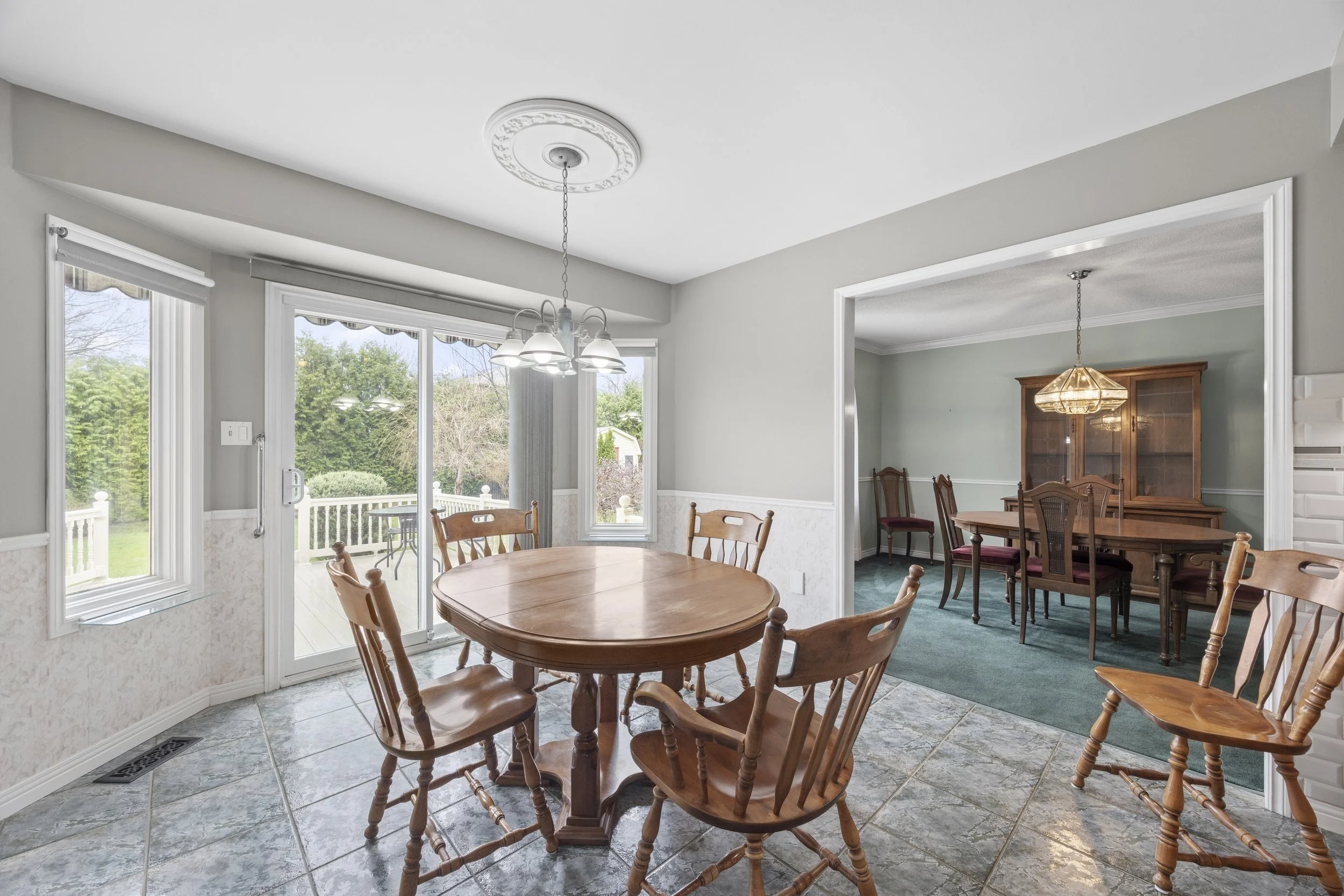 7069 Diane Cres -24.JPG