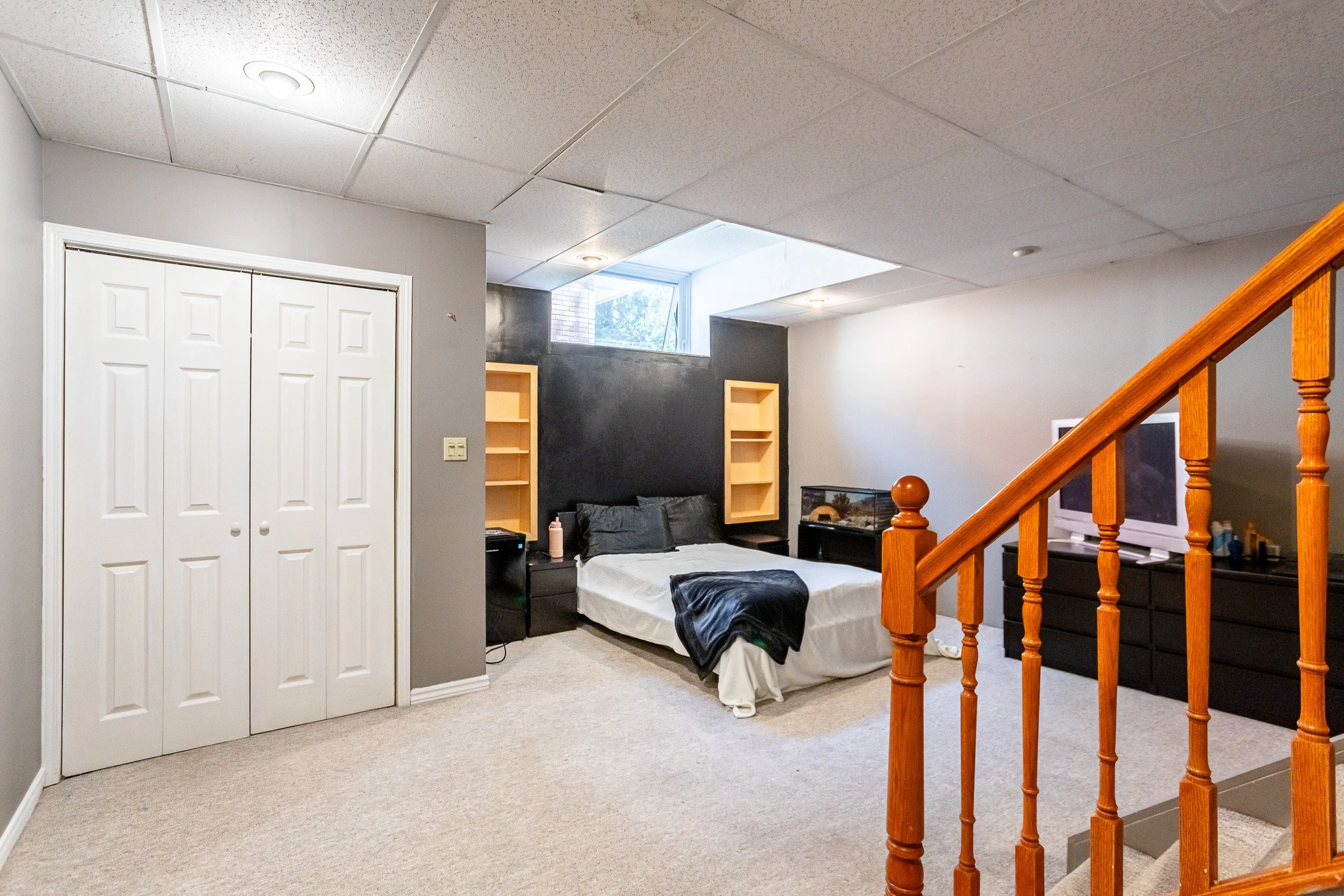 709 Galloway Cres-32.jpg