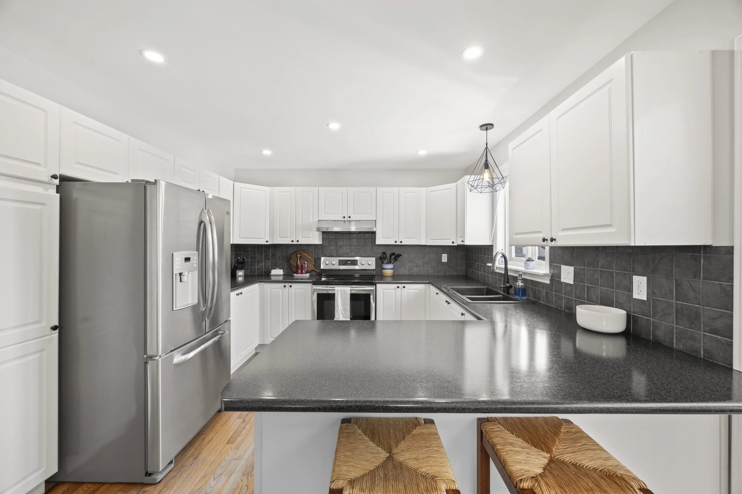 114 Brookfield St -17.JPG