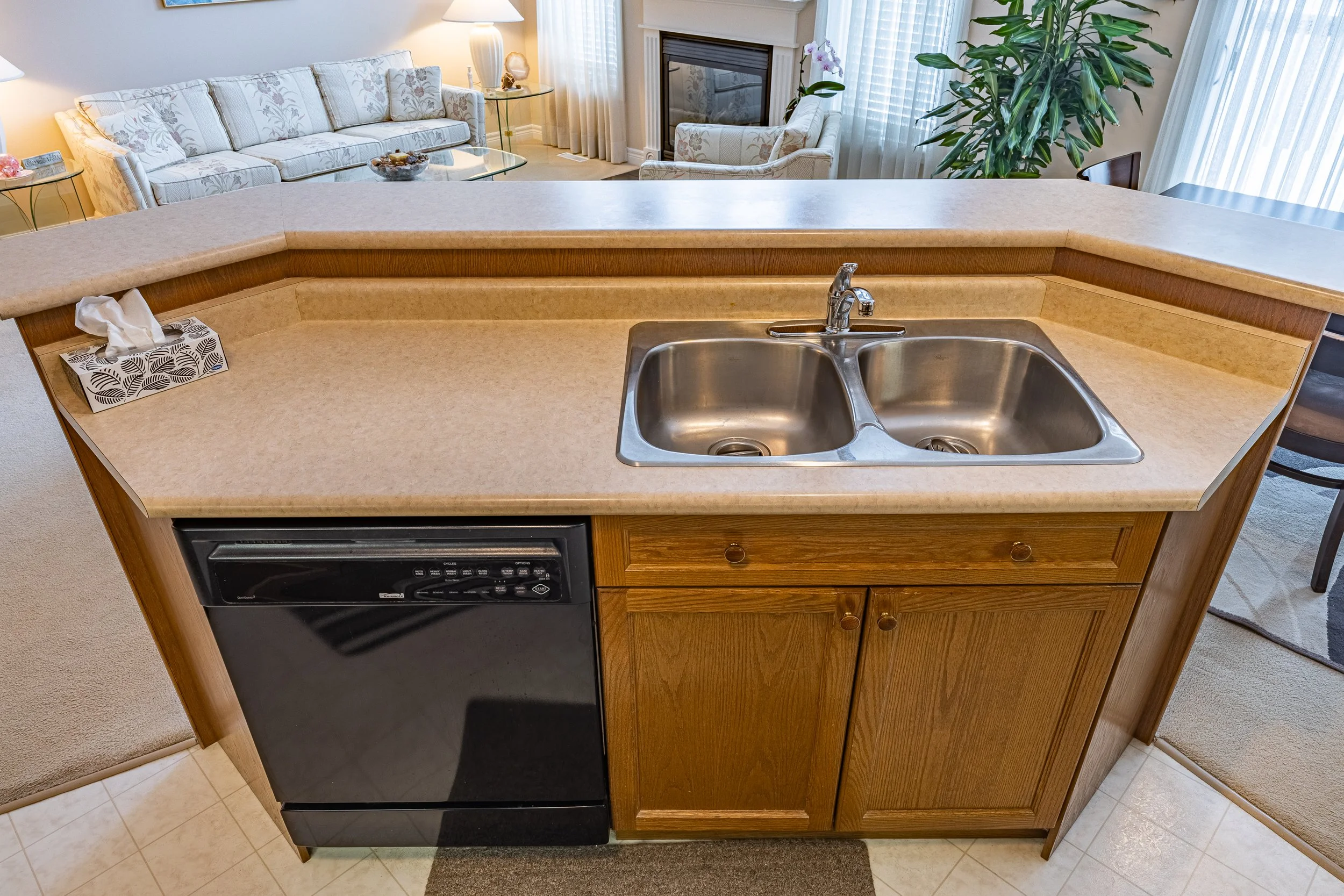 335 Chambers Ave-15.jpg