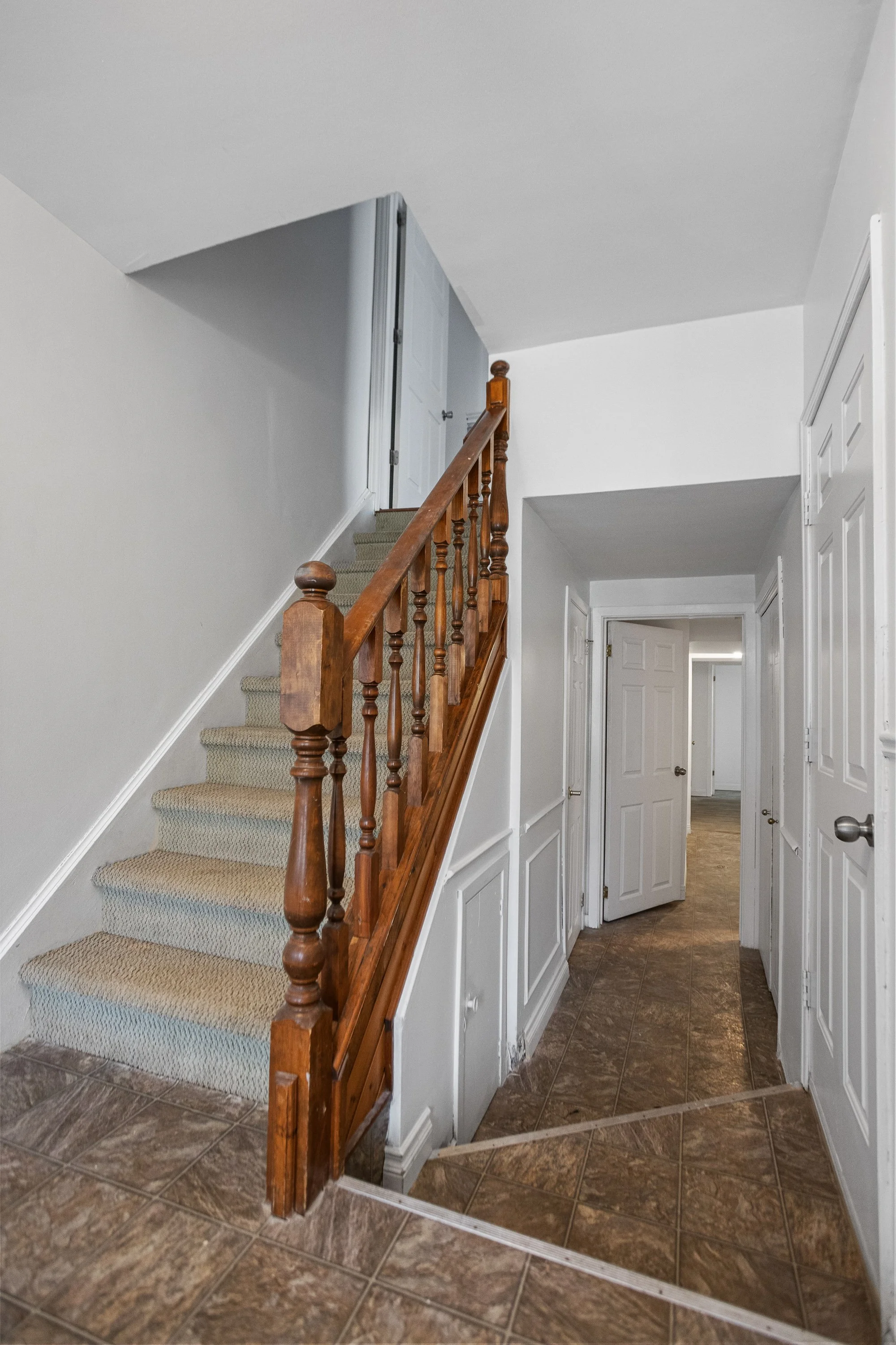 216 Homestead Cres-26.jpg