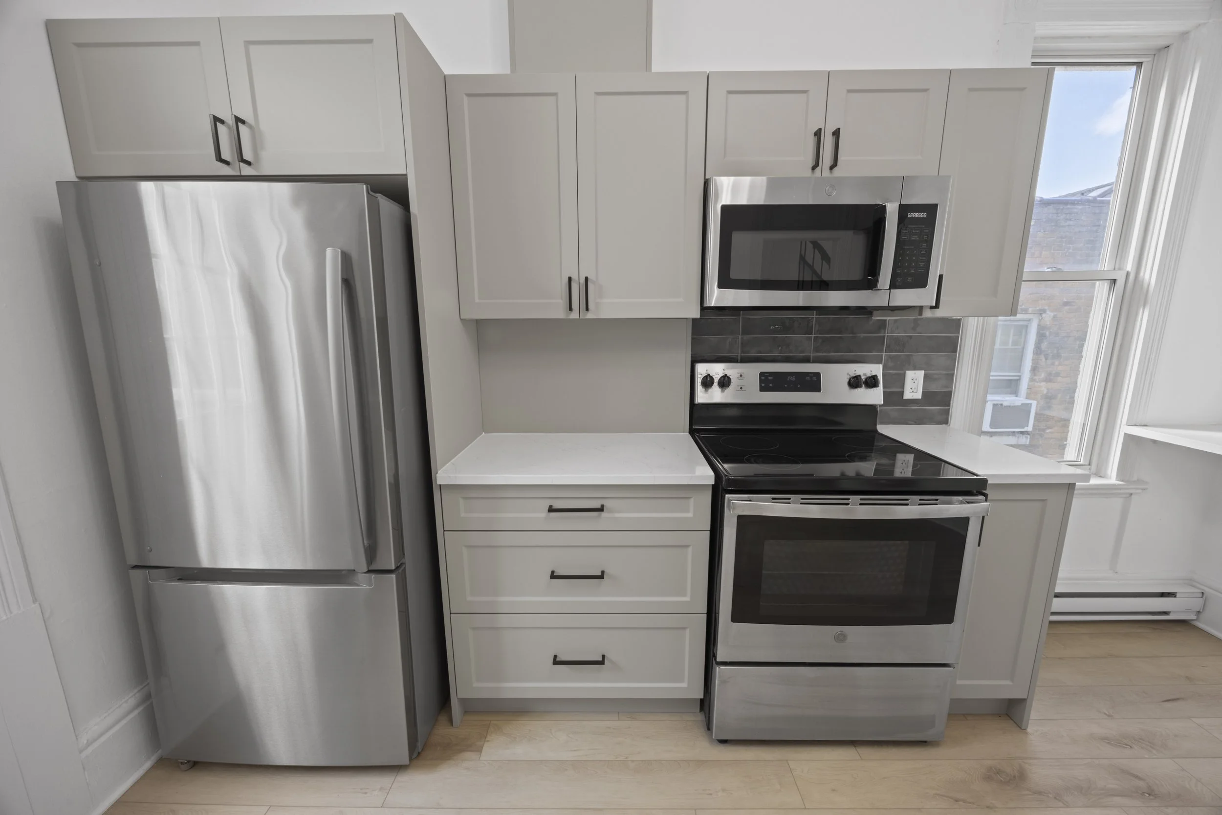 2-353 Central Ave -11.JPG