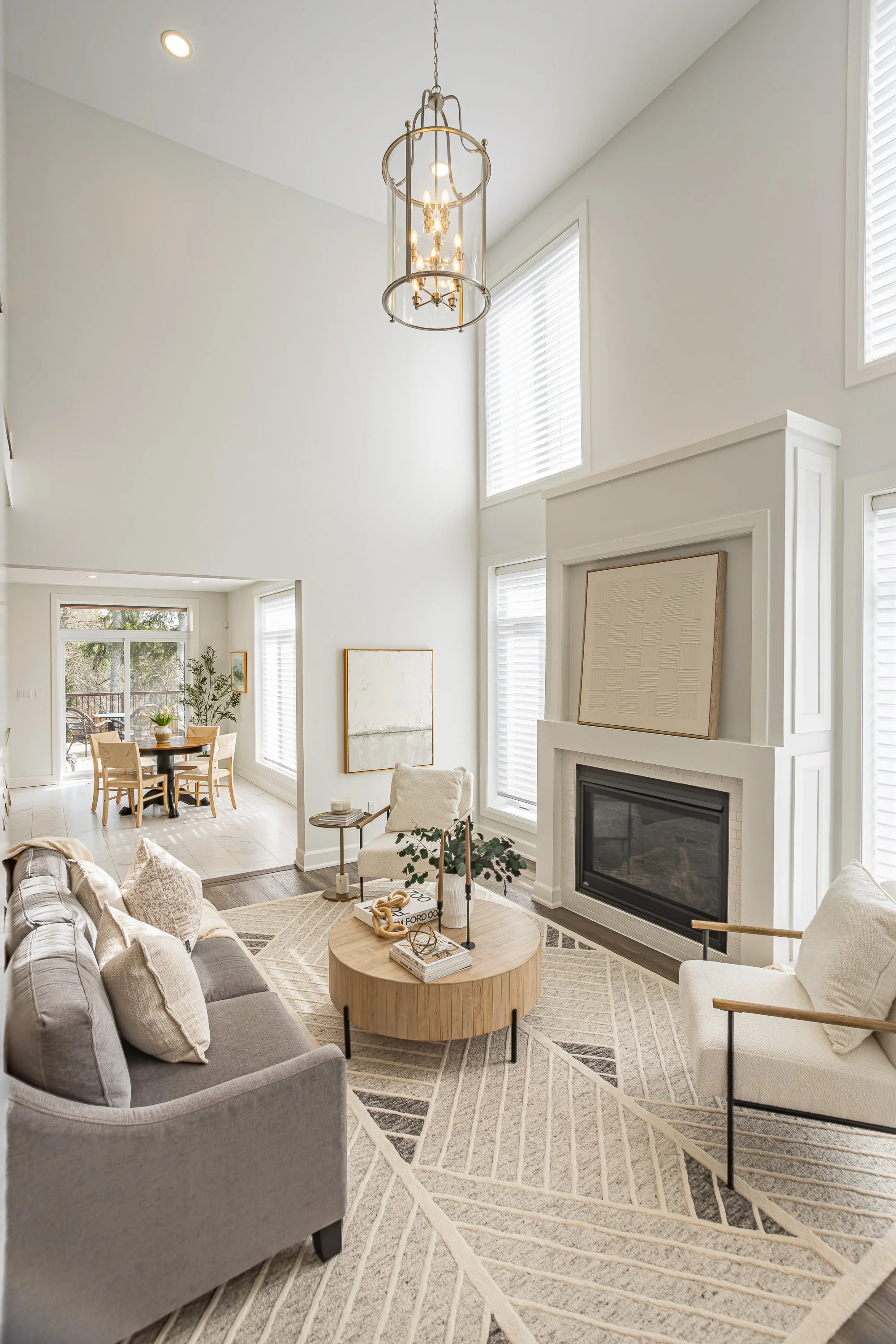 2-159 Windermere Rd-16.jpg