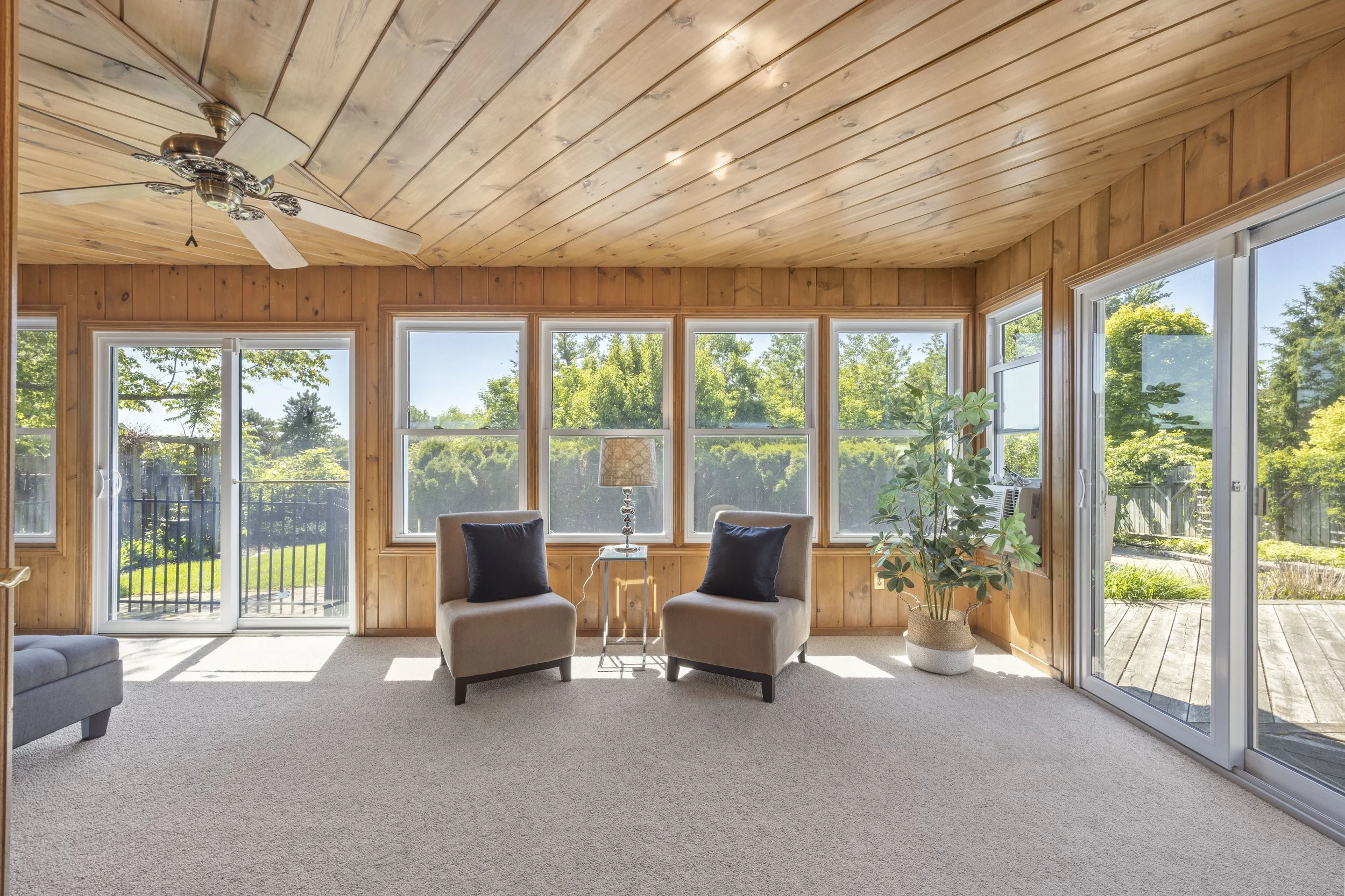 923 Farnham Rd -21.JPG