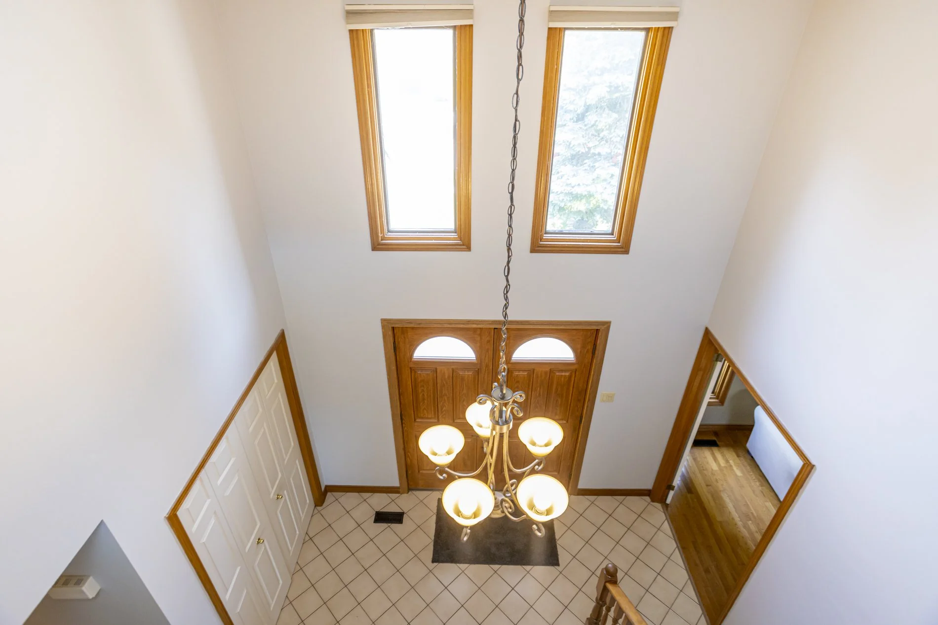 70 Thumnderbird Cres_26.JPG