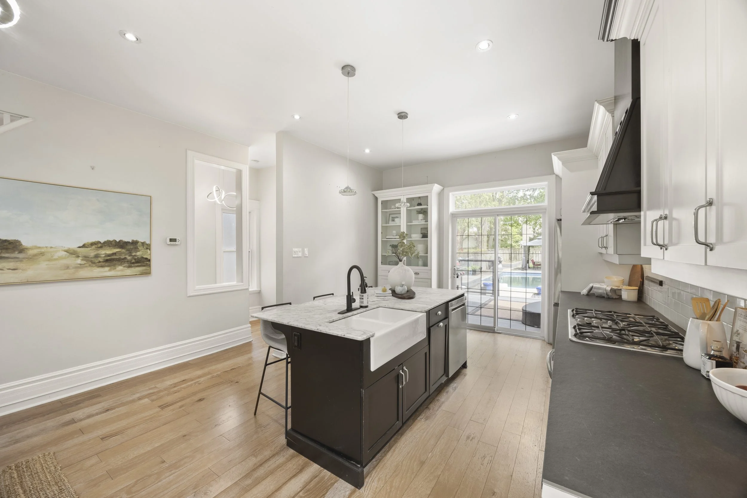 28 Renwick Ave -16.JPG