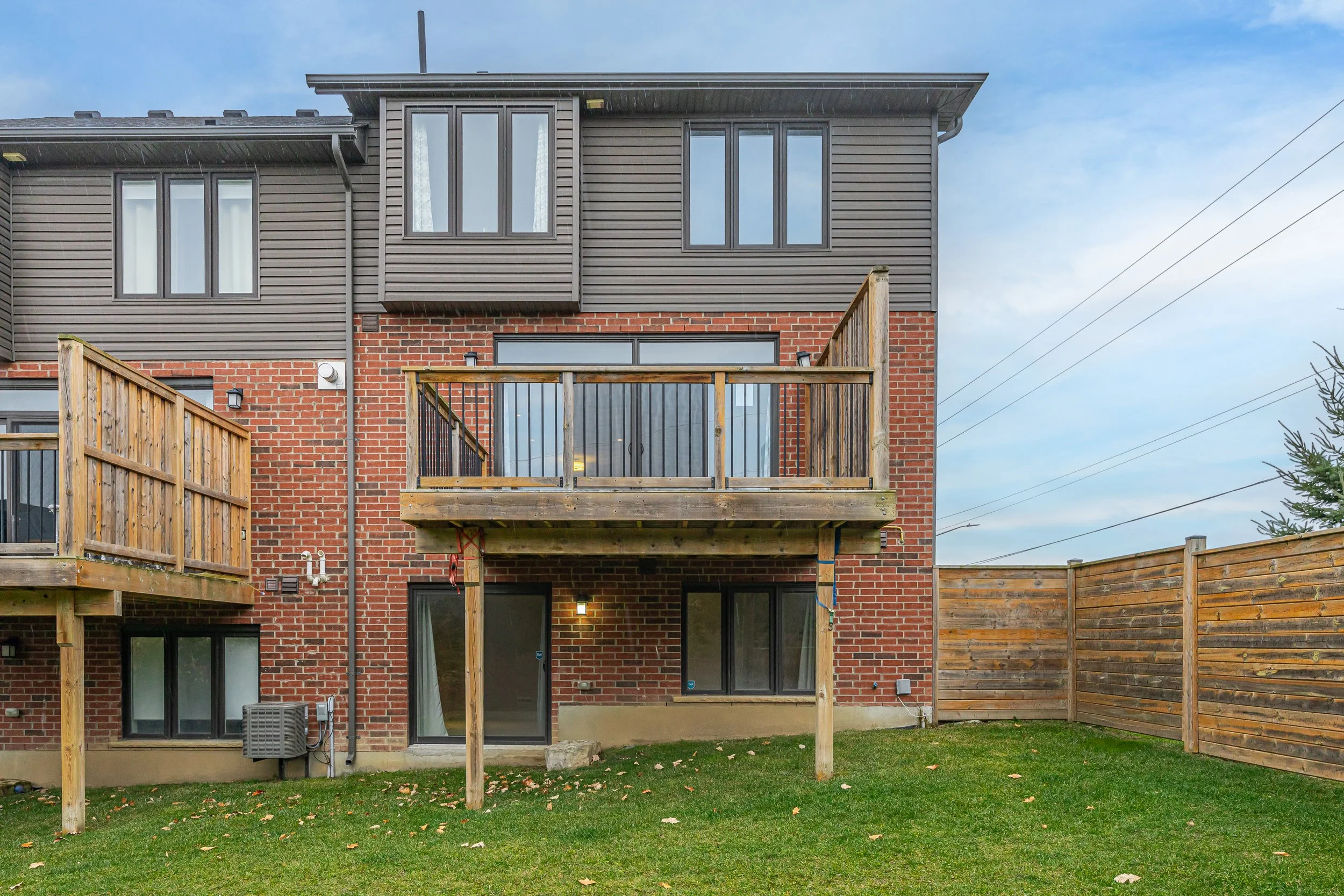 555 Sunningdale Rd E -43.jpg