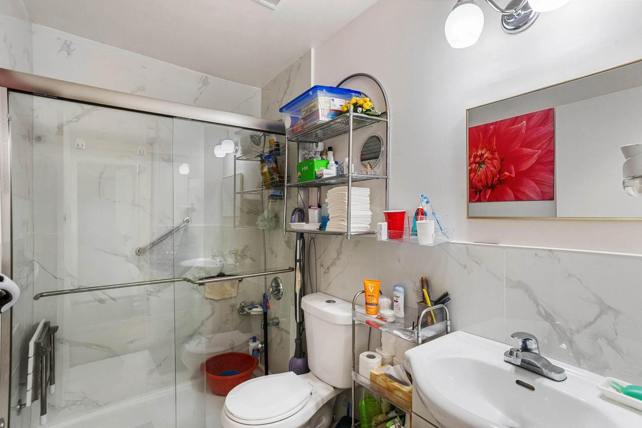 1104 - 583 Mornington Ave -25.JPG