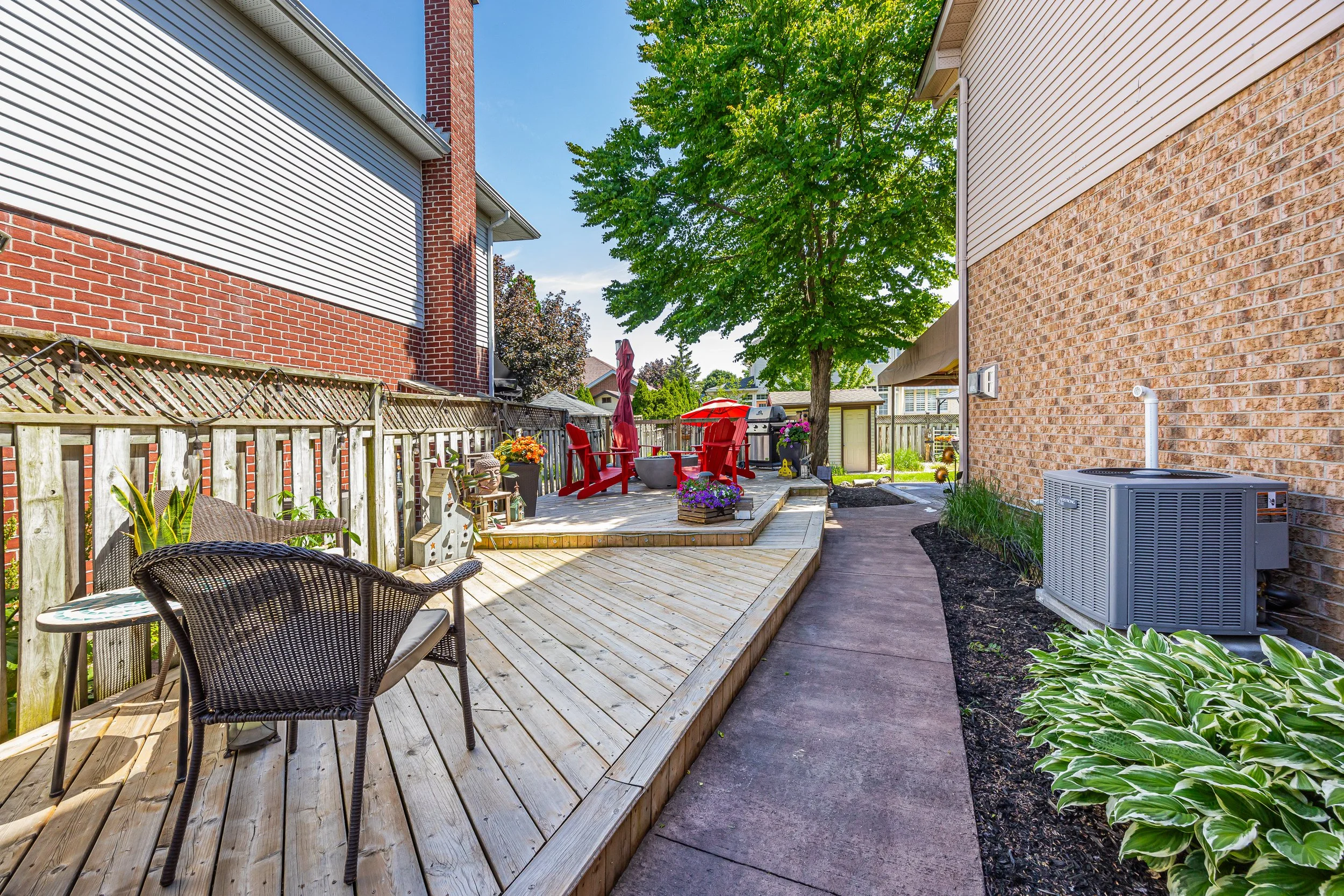 245 Ensign Cres -44.jpg
