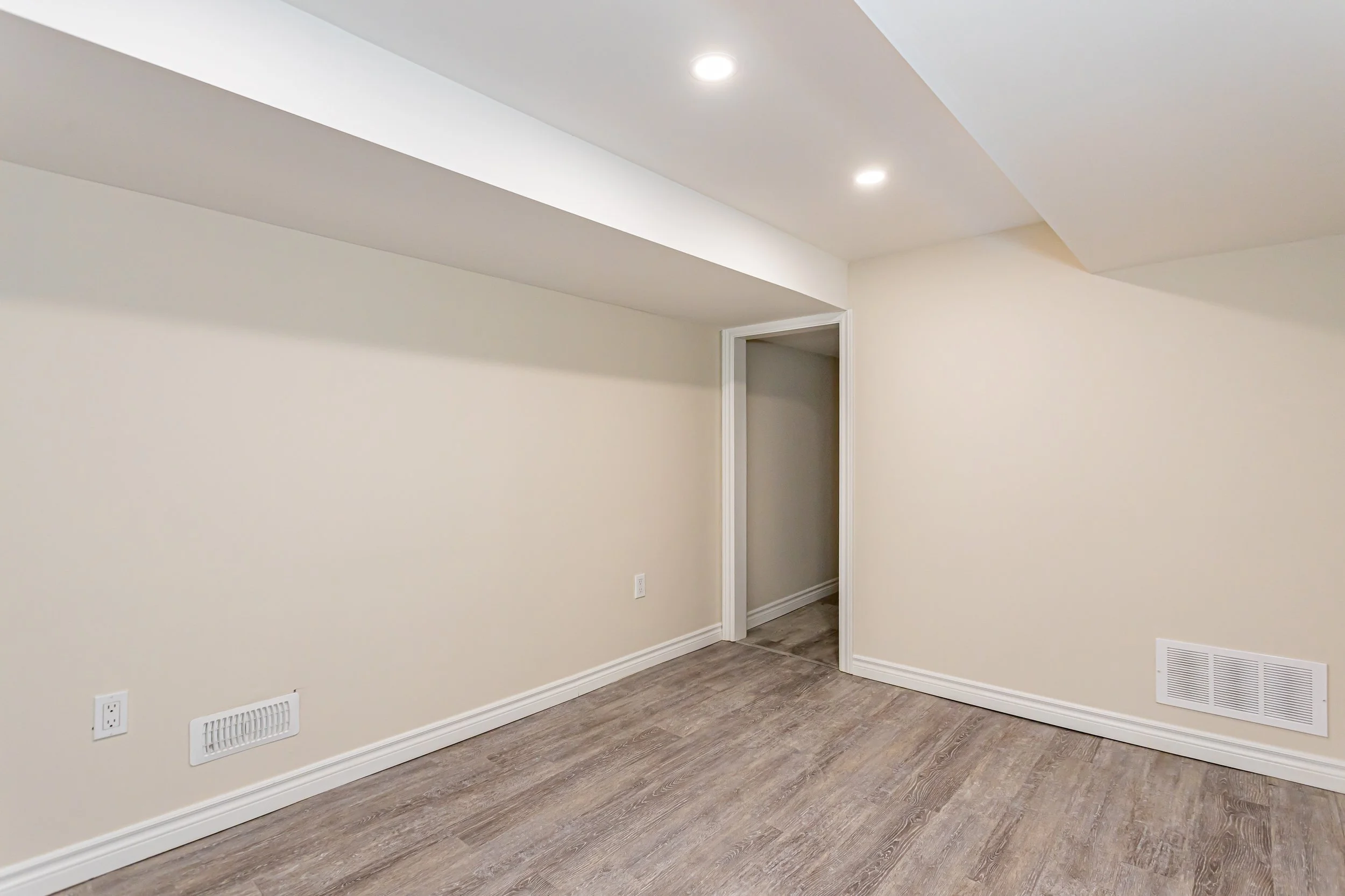 37 Braemar Cres-35.jpg