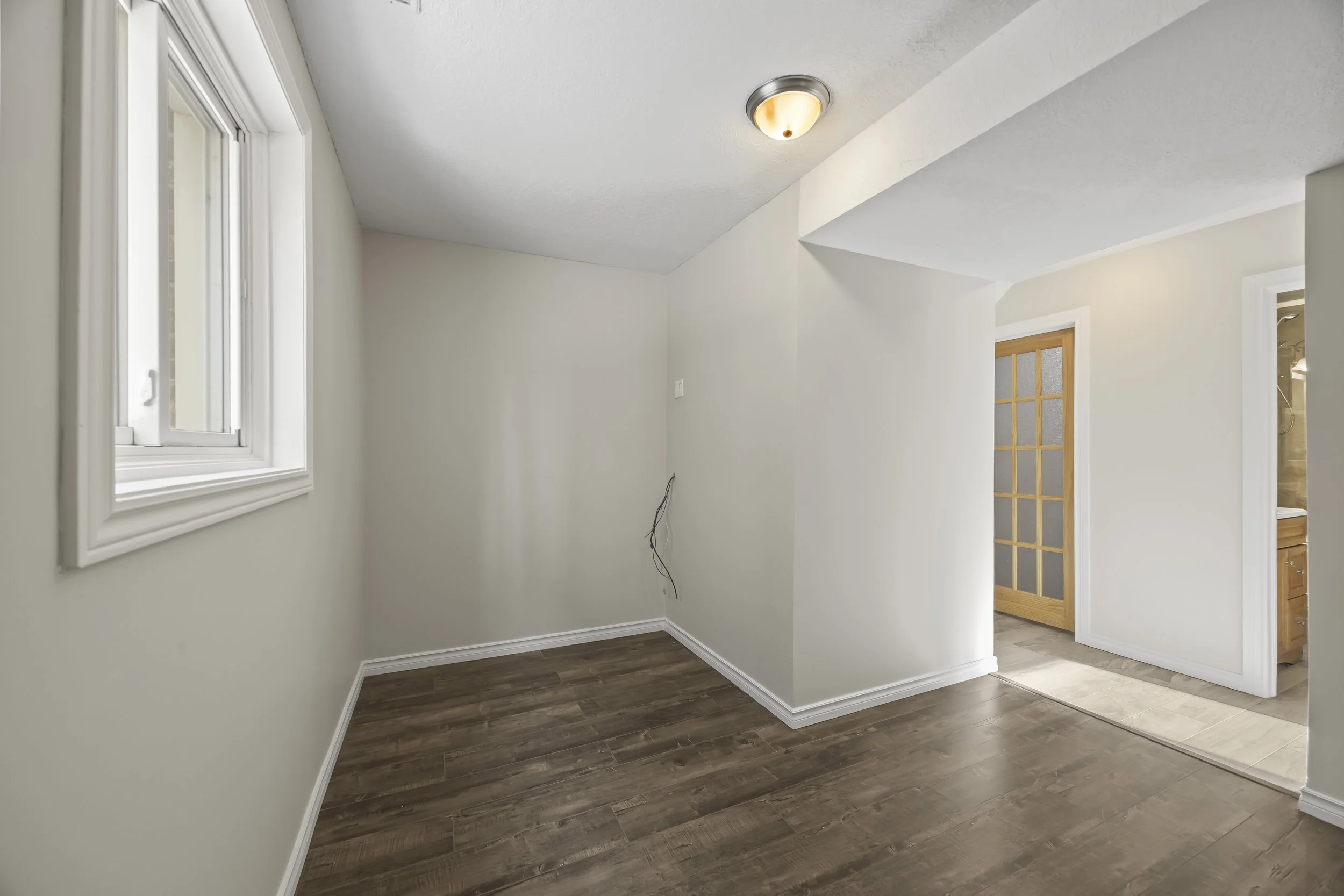 329 Thompson Rd -14.JPG