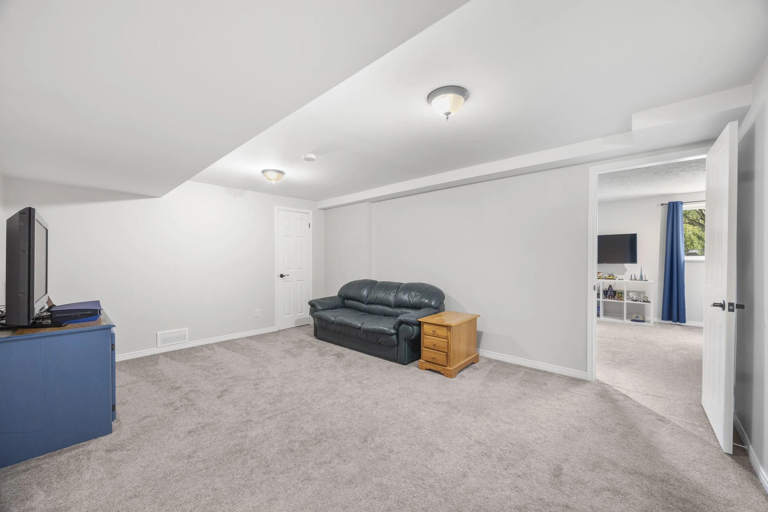 114 Brookfield St -37.JPG