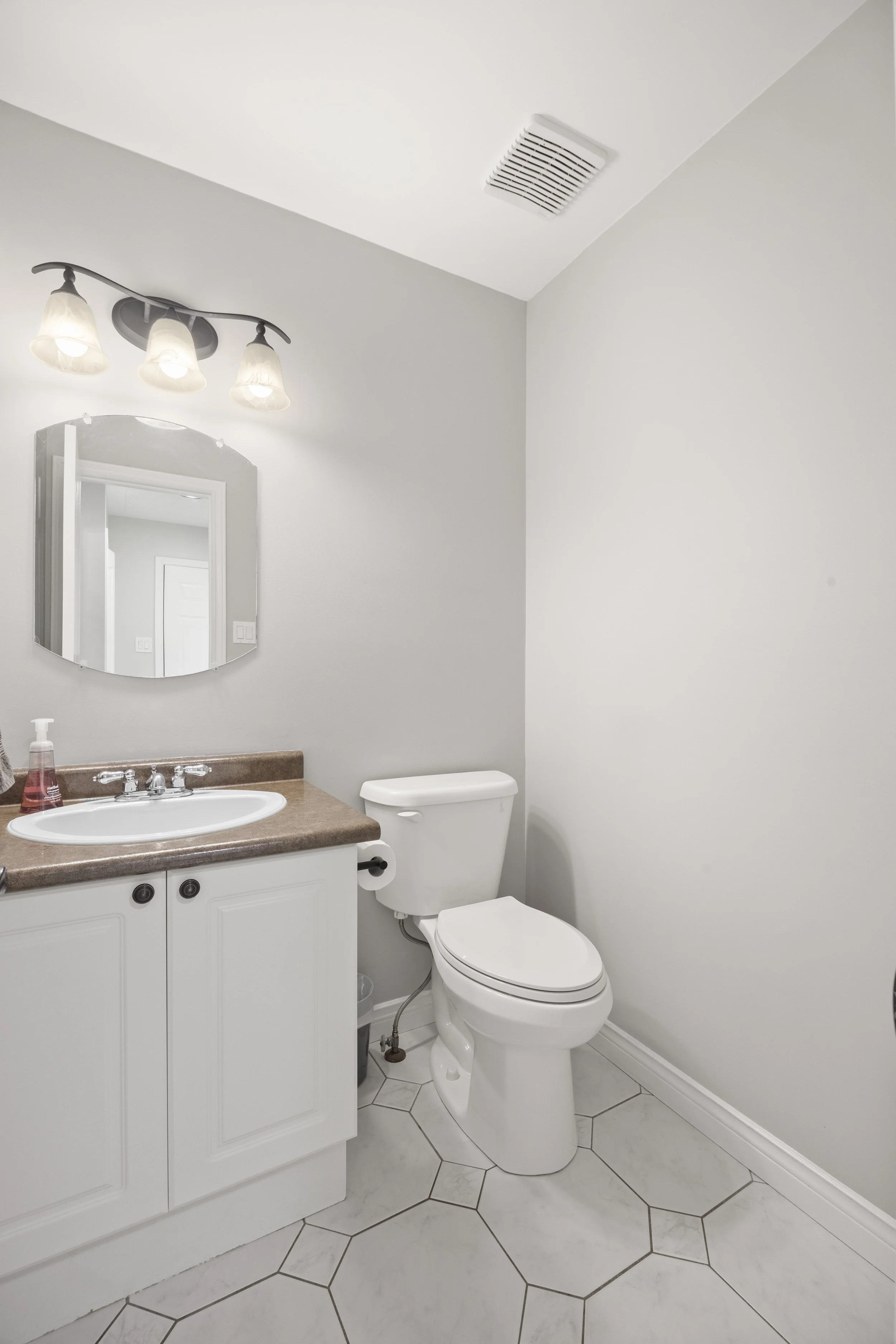 114 Brookfield St -22.JPG