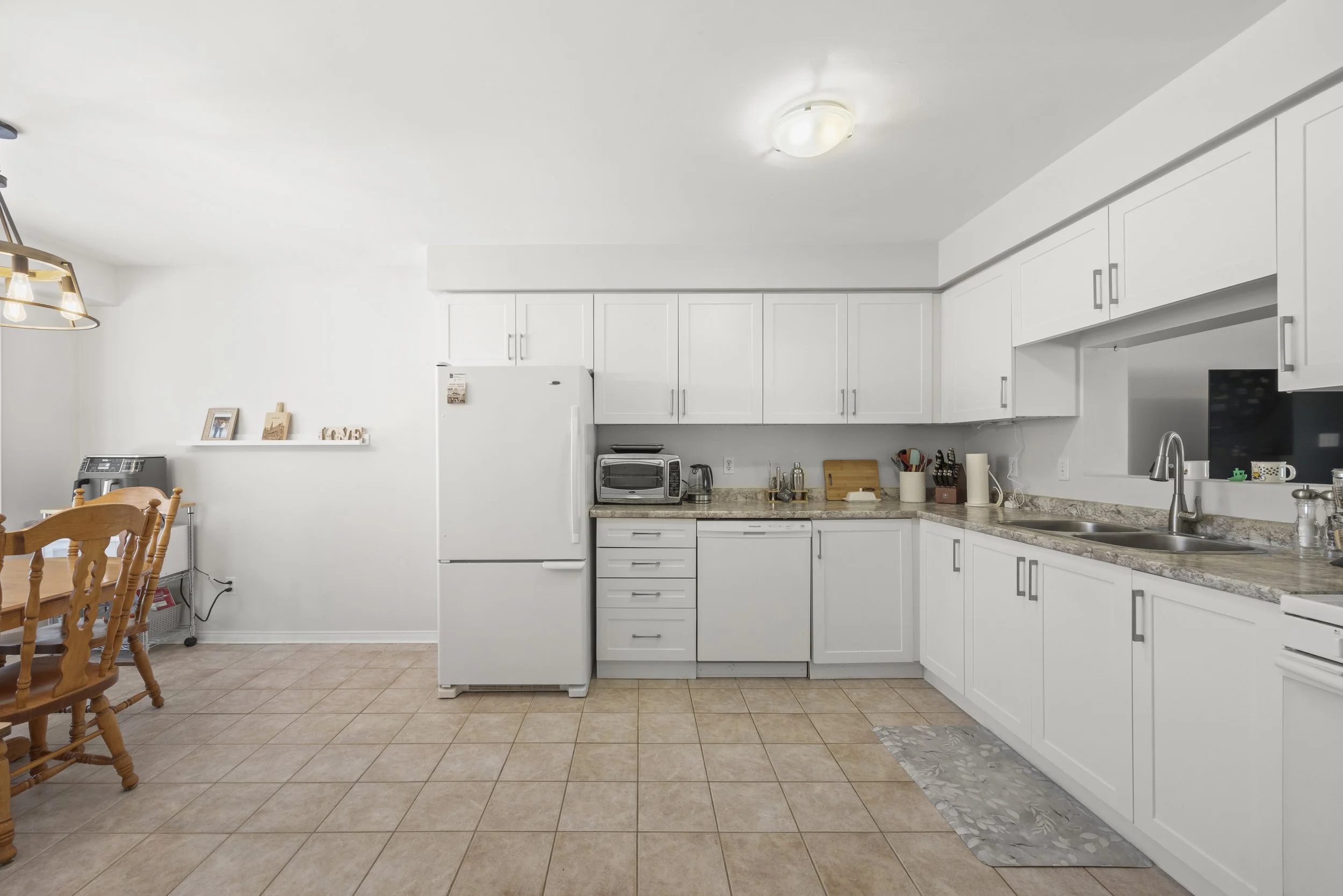 25-9 Ailsa Place-21.JPG