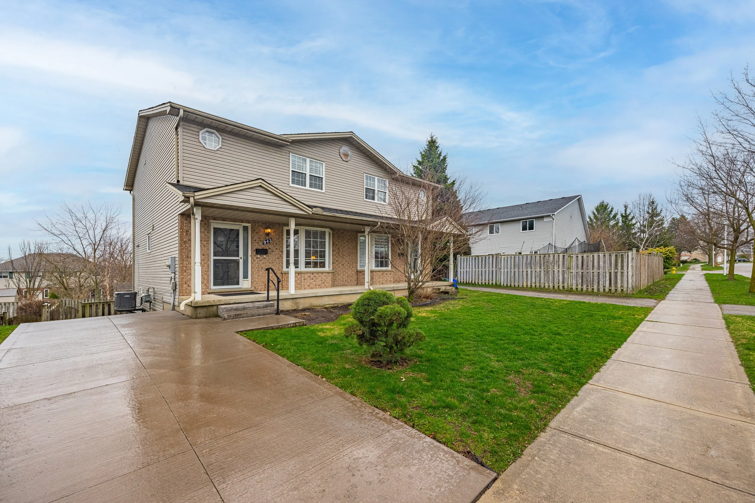 943 Thistledown Way -03.jpg