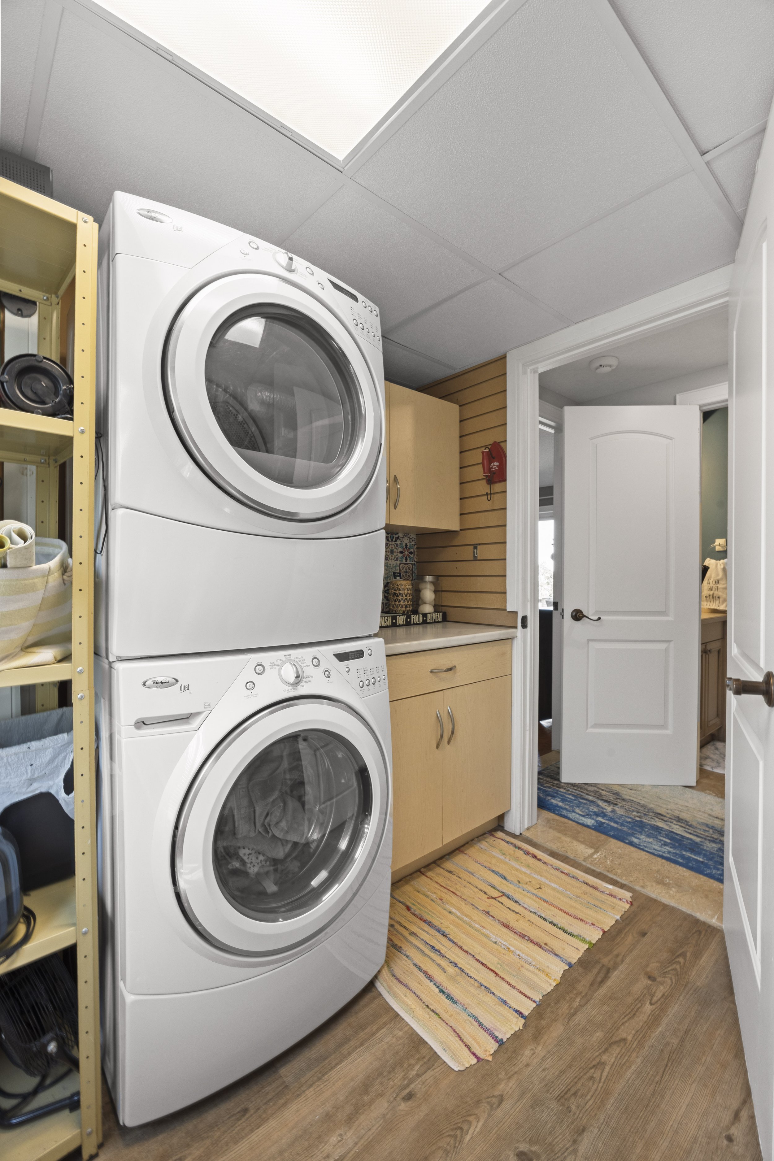 71257 Elizabeth St -35.JPG