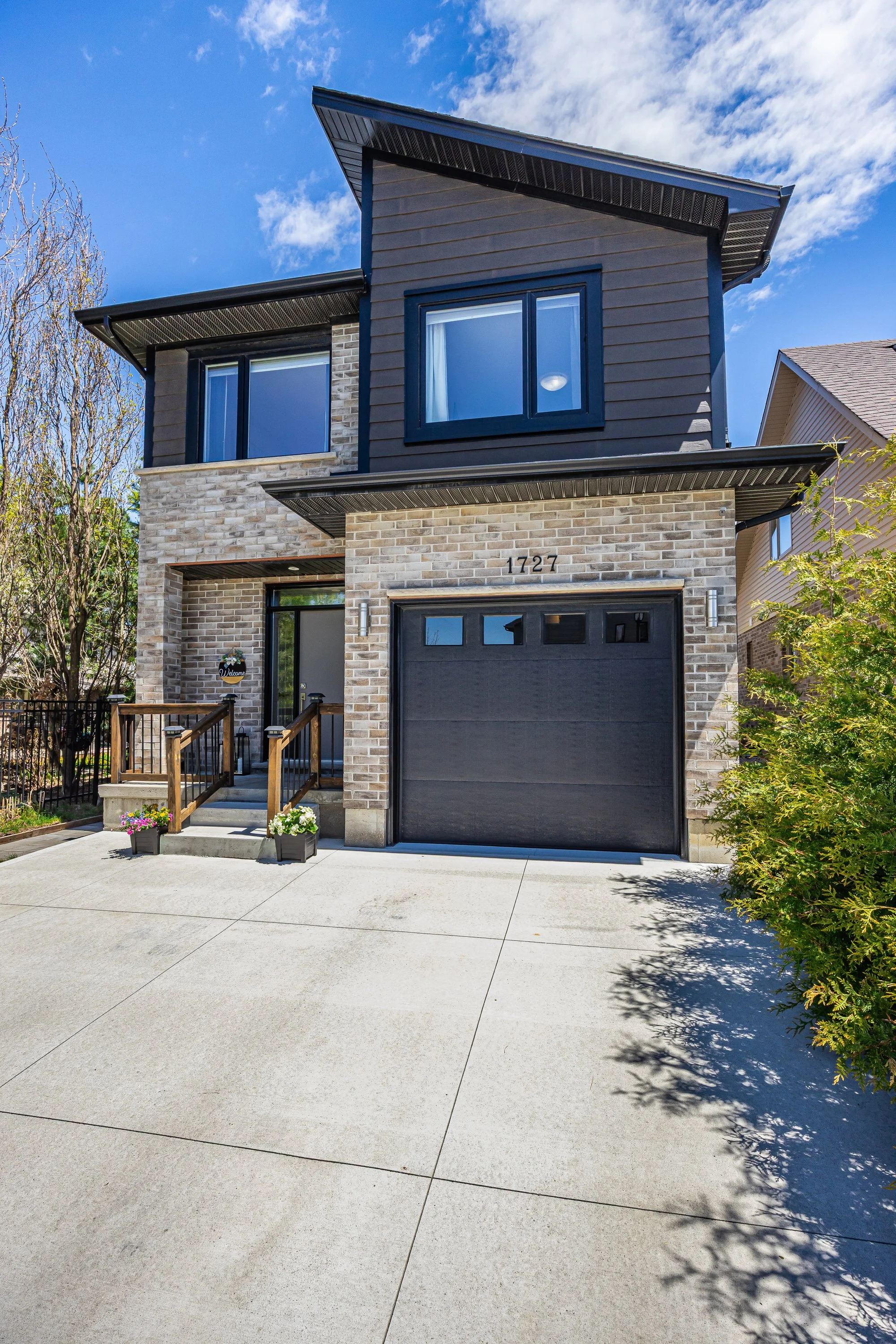 1727 Valhalla St -04.jpg