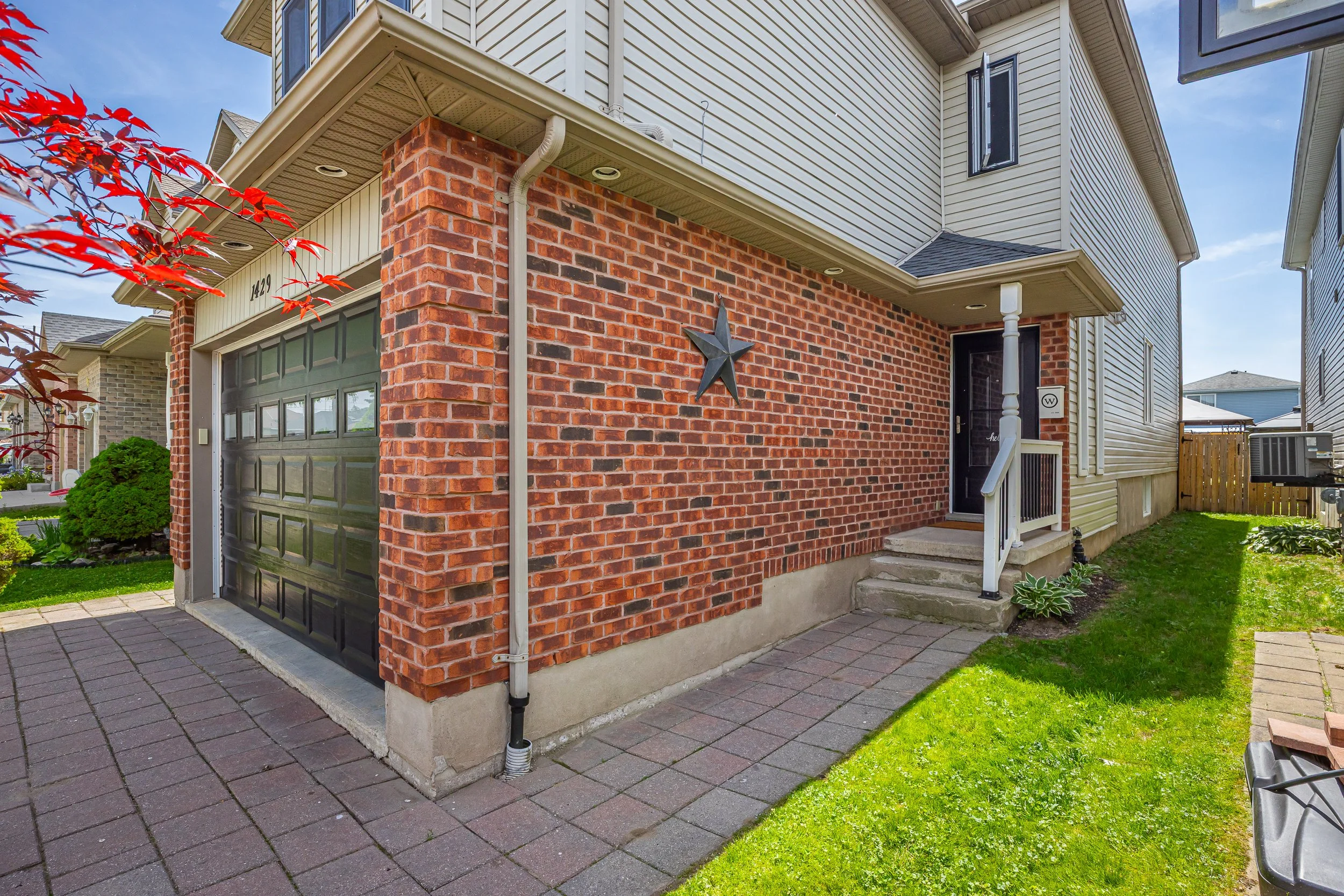 1429 Aspenridge Cres -05.jpg