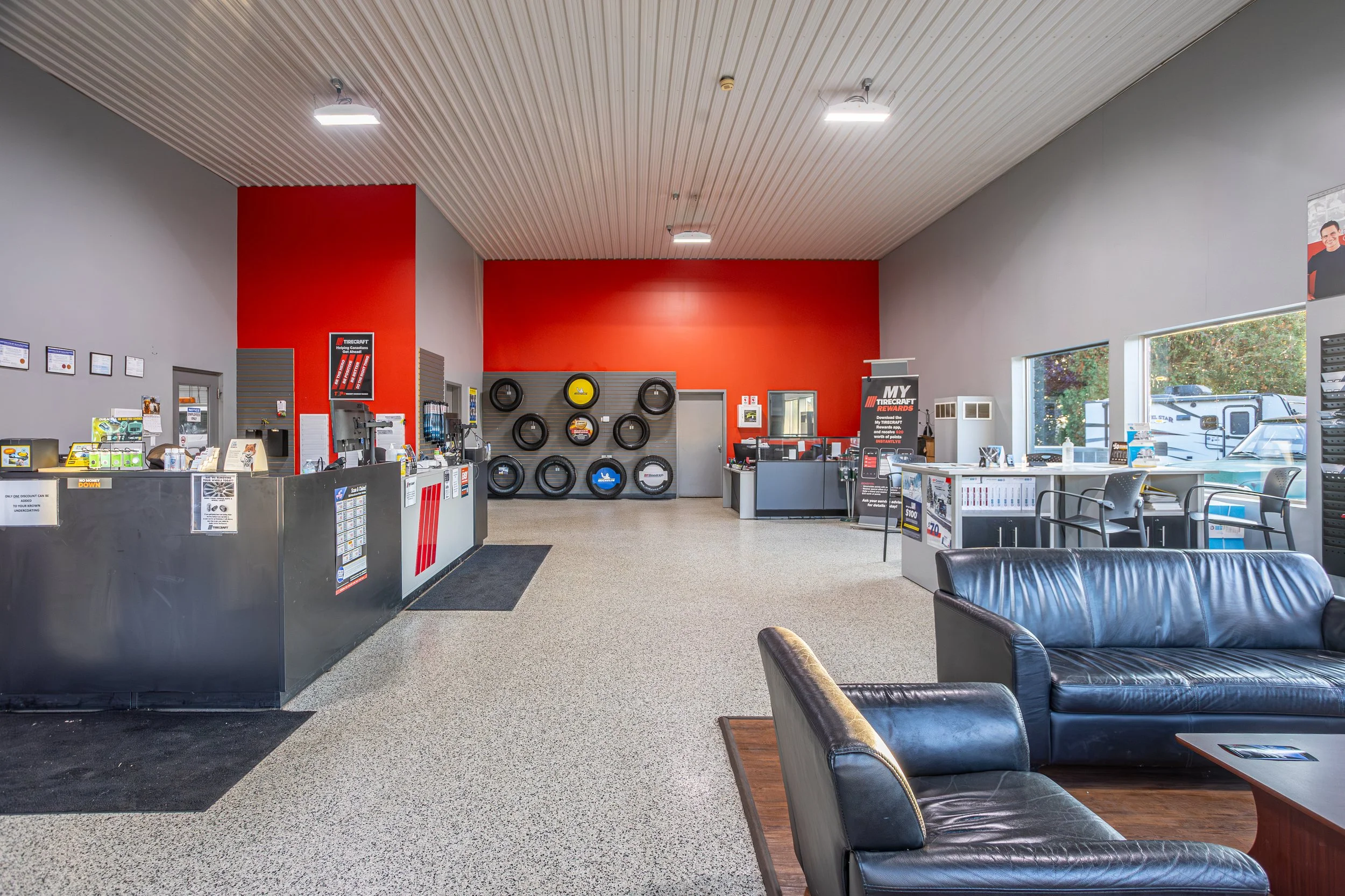 M&J Tirecraft-17.jpg