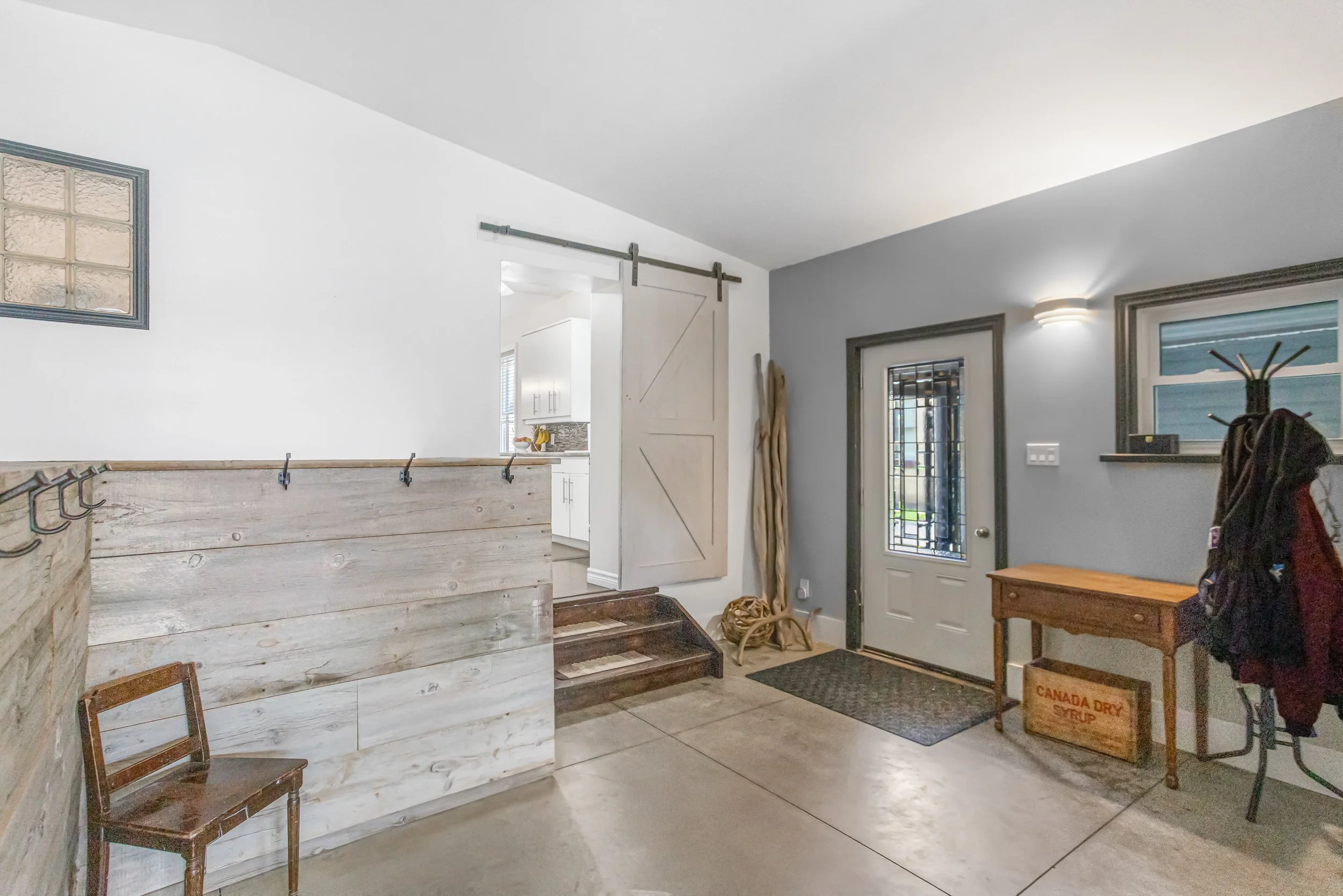 971 Hackett St-20.jpg