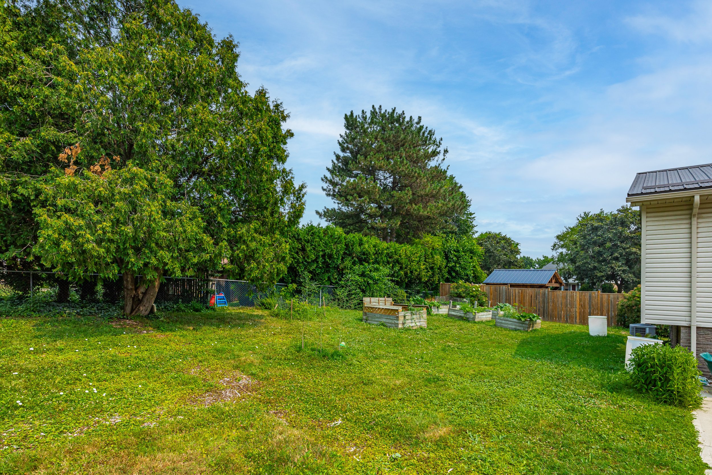 EXT - 708 Village Green Ave-18.jpg
