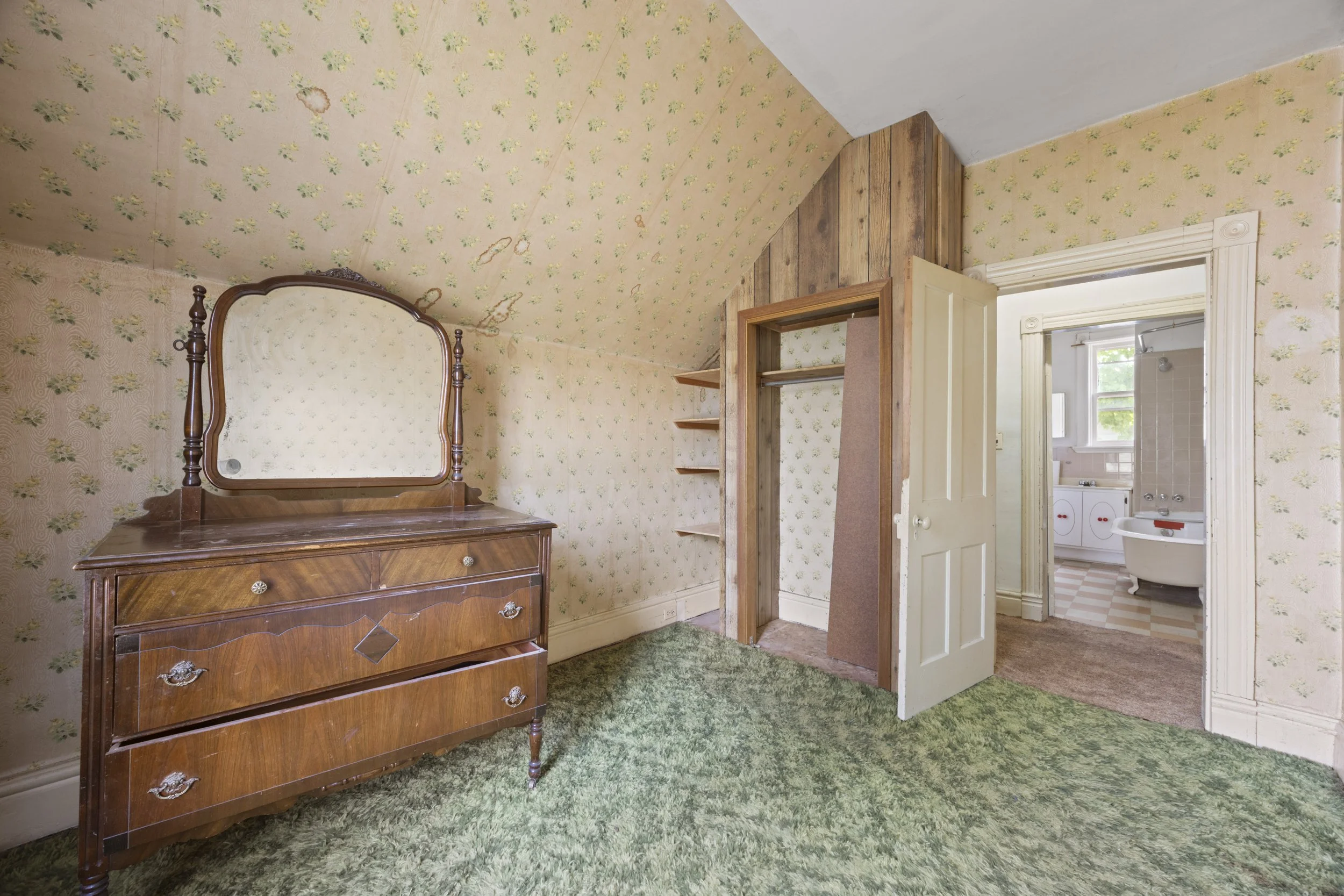 553 Piccadilly St -19.JPG