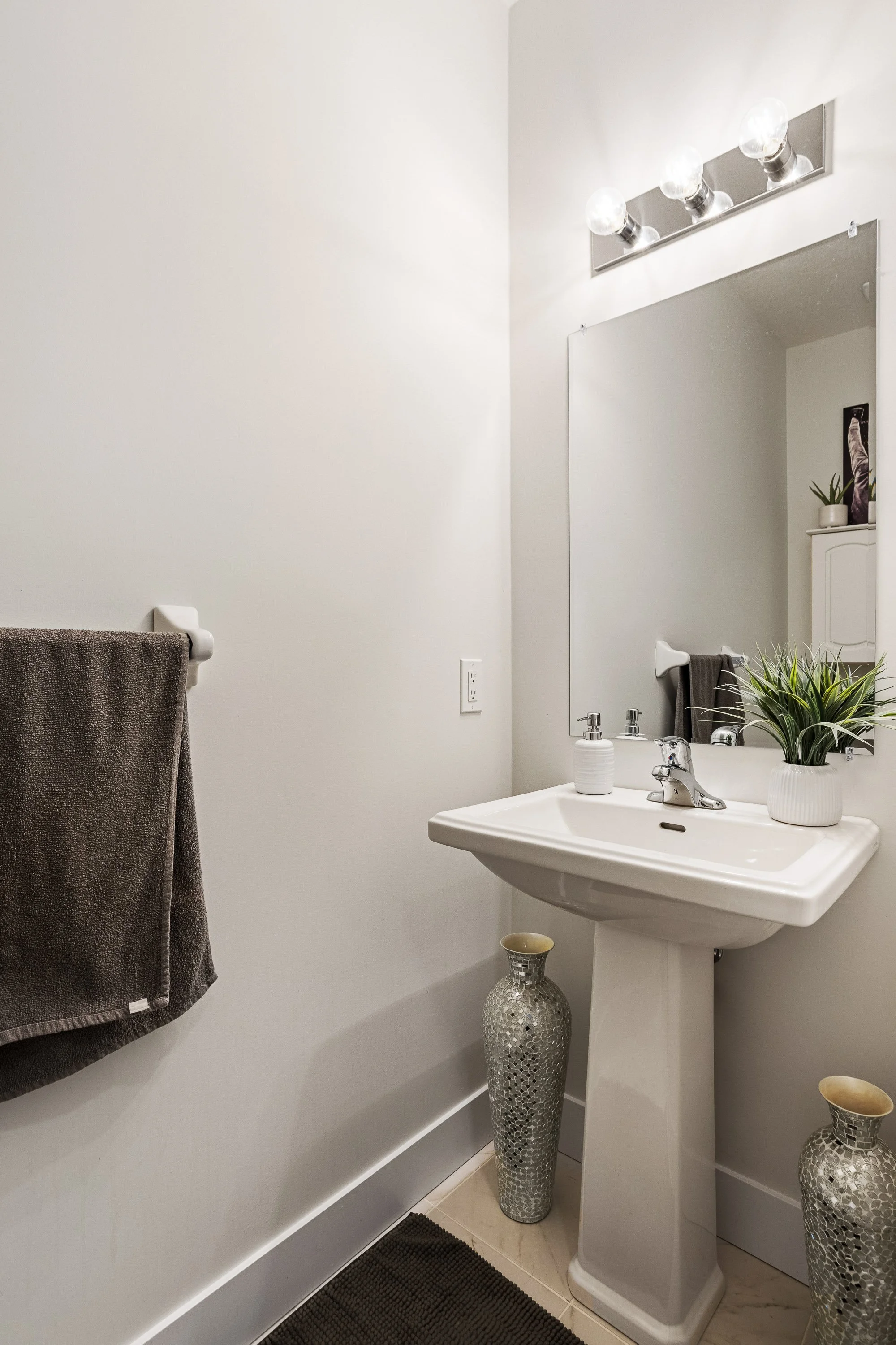 2677 Bobolink Ln-15.jpg