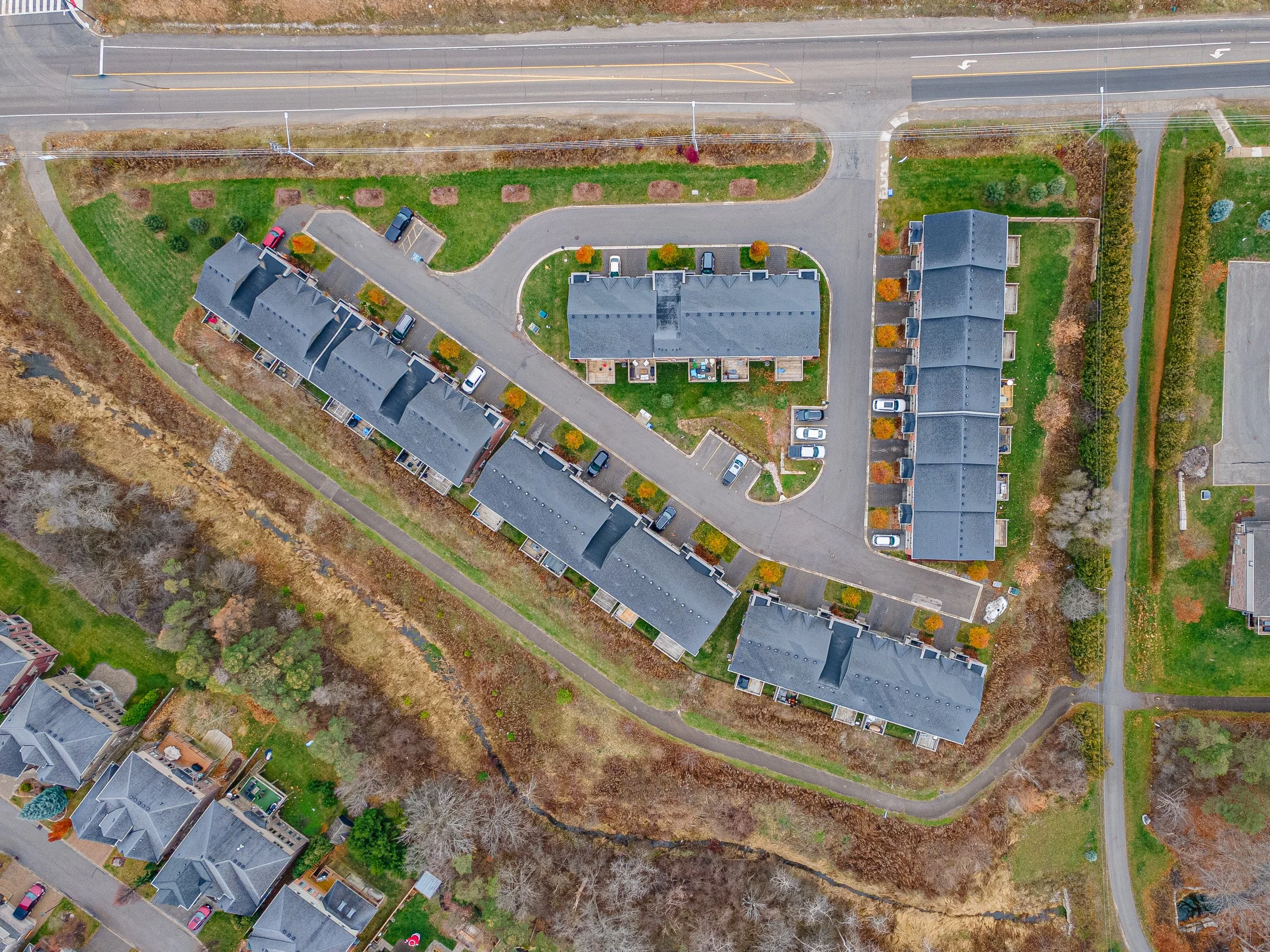555 Sunningdale Rd E -50.jpg